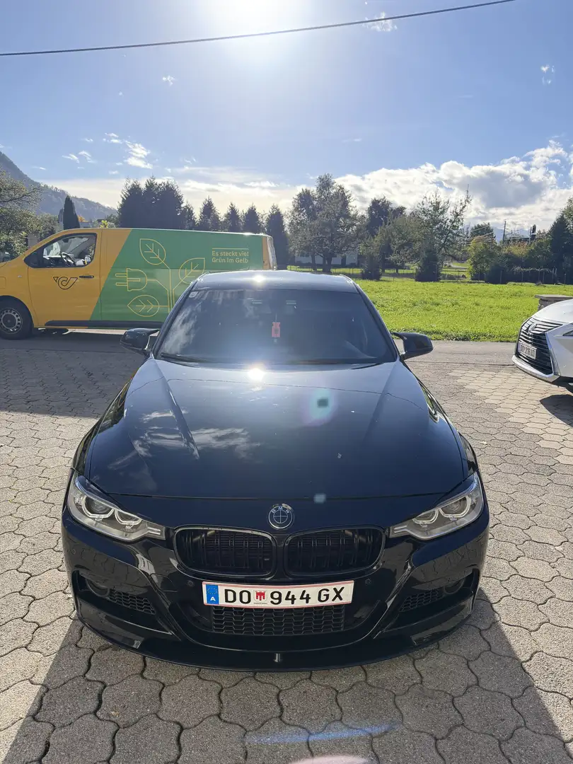 BMW 320 320d Aut. Schwarz - 1