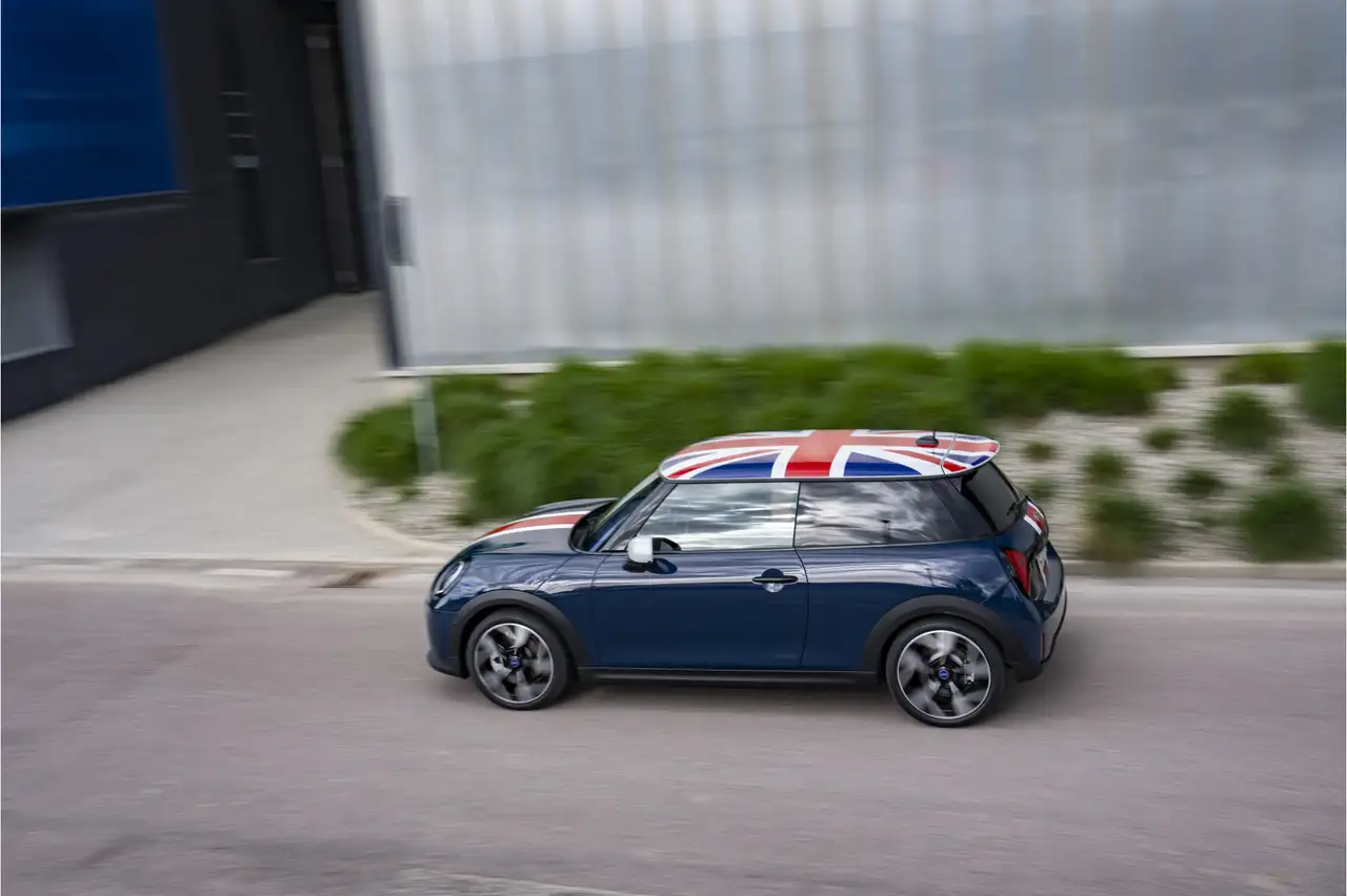 MINI Cooper S 2026 — фото 15