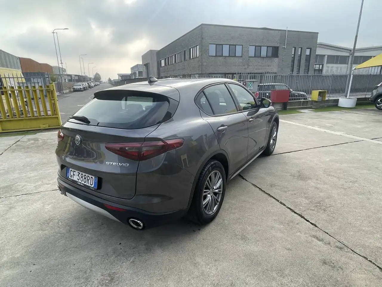 Alfa Romeo Stelvio 2021
