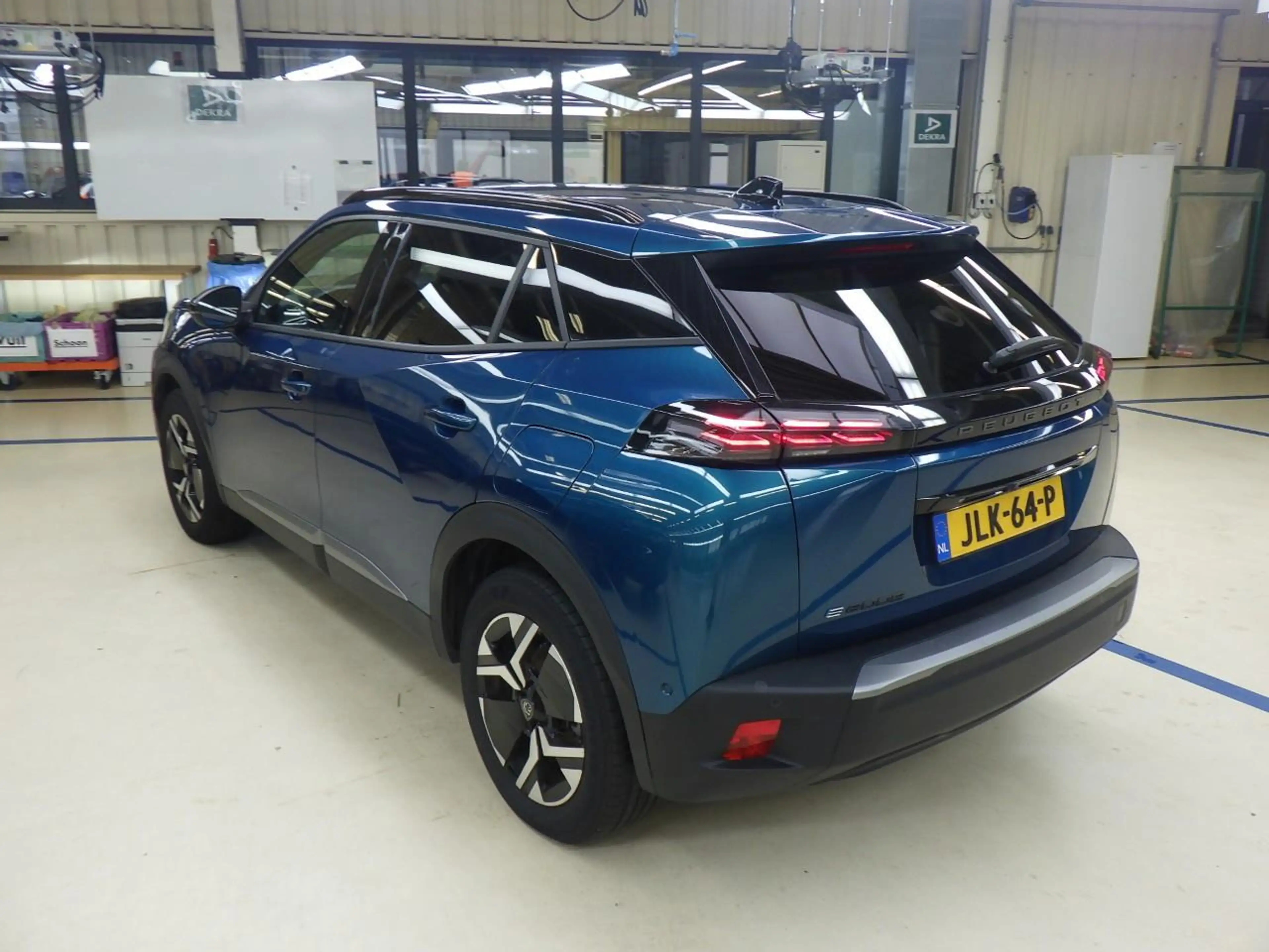 Peugeot e-2008 EV Allure Avantage 54 kWh | Fase 3 laden | SOH 97% — photo 3