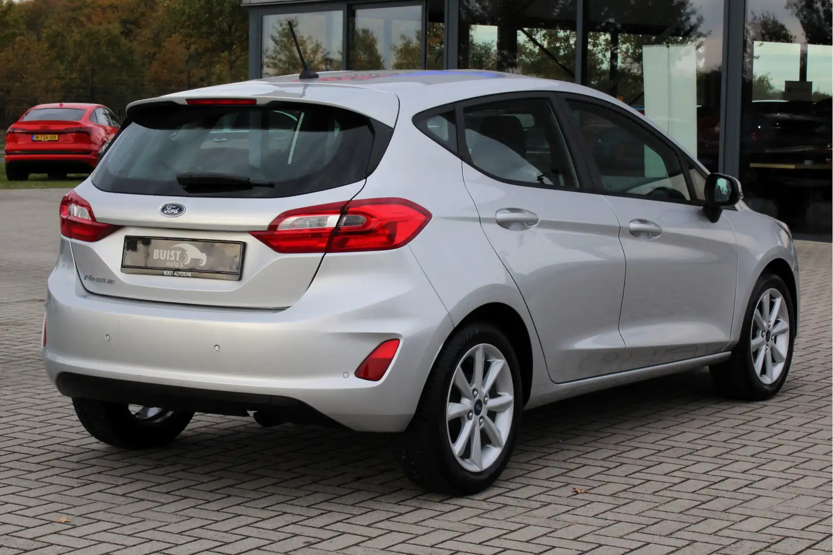 Ford Fiesta 1.1 Trend NAVI PDC 16" Grigio - 2