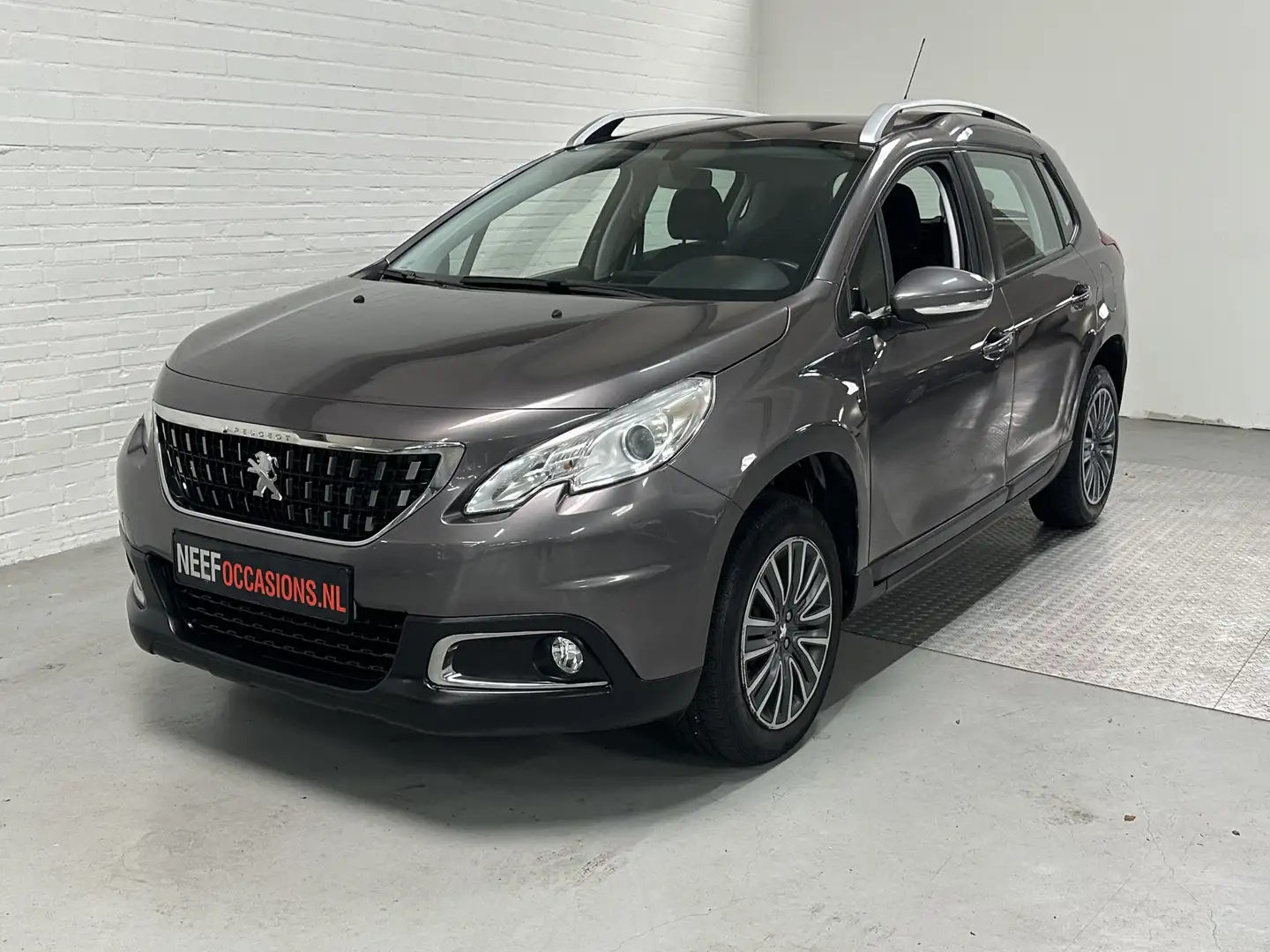Peugeot 2008 1.2 PureTech Access CRUISE,NAVI, AIRCO,ELK.PAKKET Bruin - 1