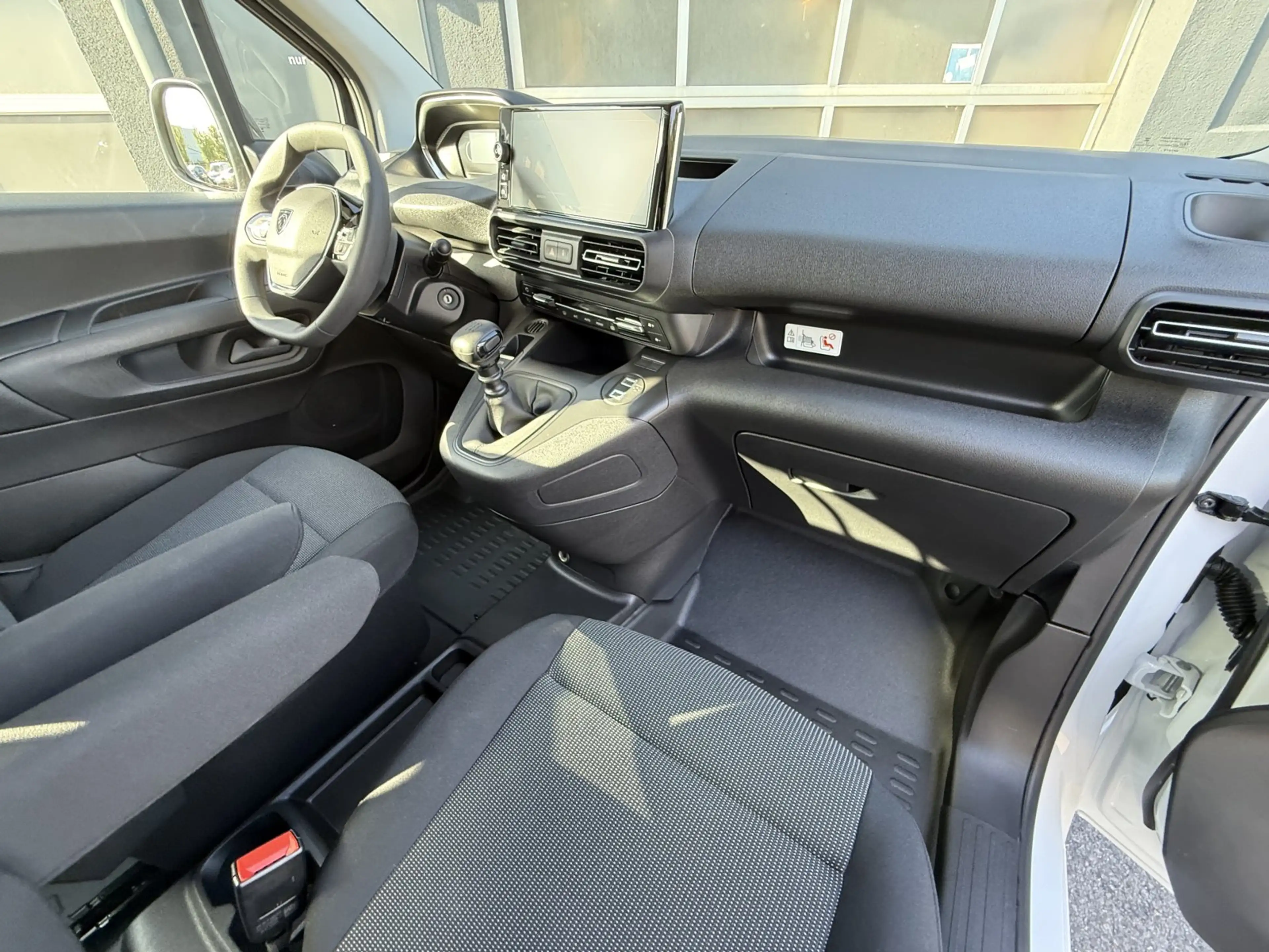 Peugeot Partner 1.5 Hdi 100 XL Doppelkabine 5S — photo 9