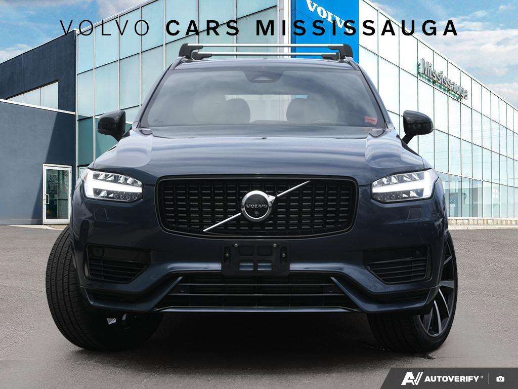 2023 Volvo XC90 T8 Plug-In Hybrid Ultimate alt 2