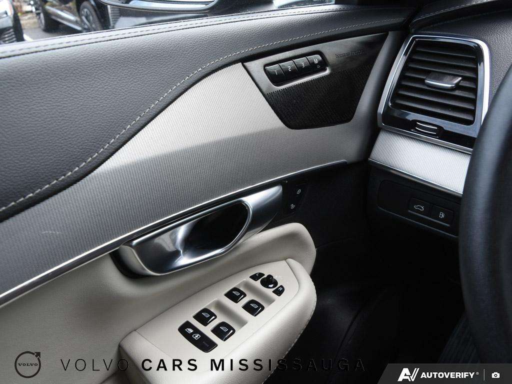 2023 Volvo XC90 T8 Plug-In Hybrid Ultimate thumb 14