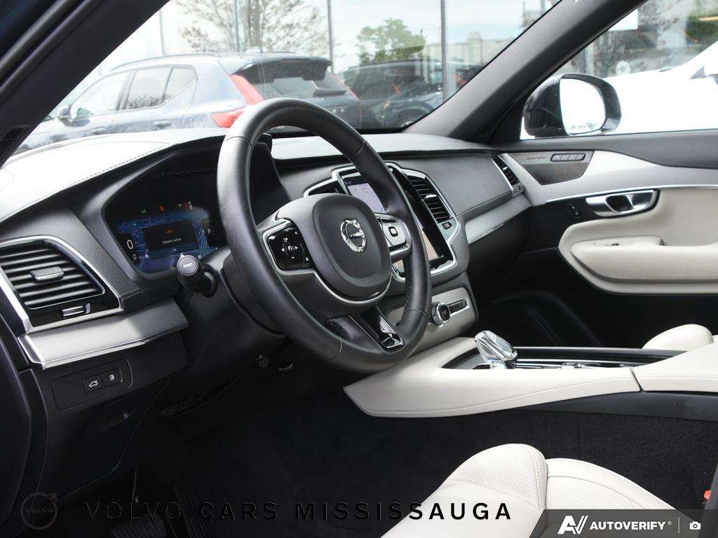 2023 Volvo XC90 T8 Plug-In Hybrid Ultimate thumb 13