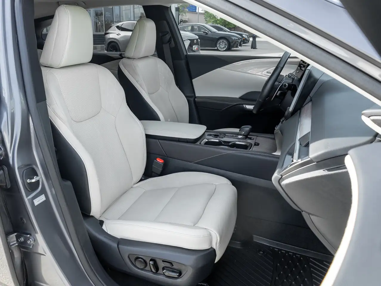 Lexus RX fotografie Lexus RX
