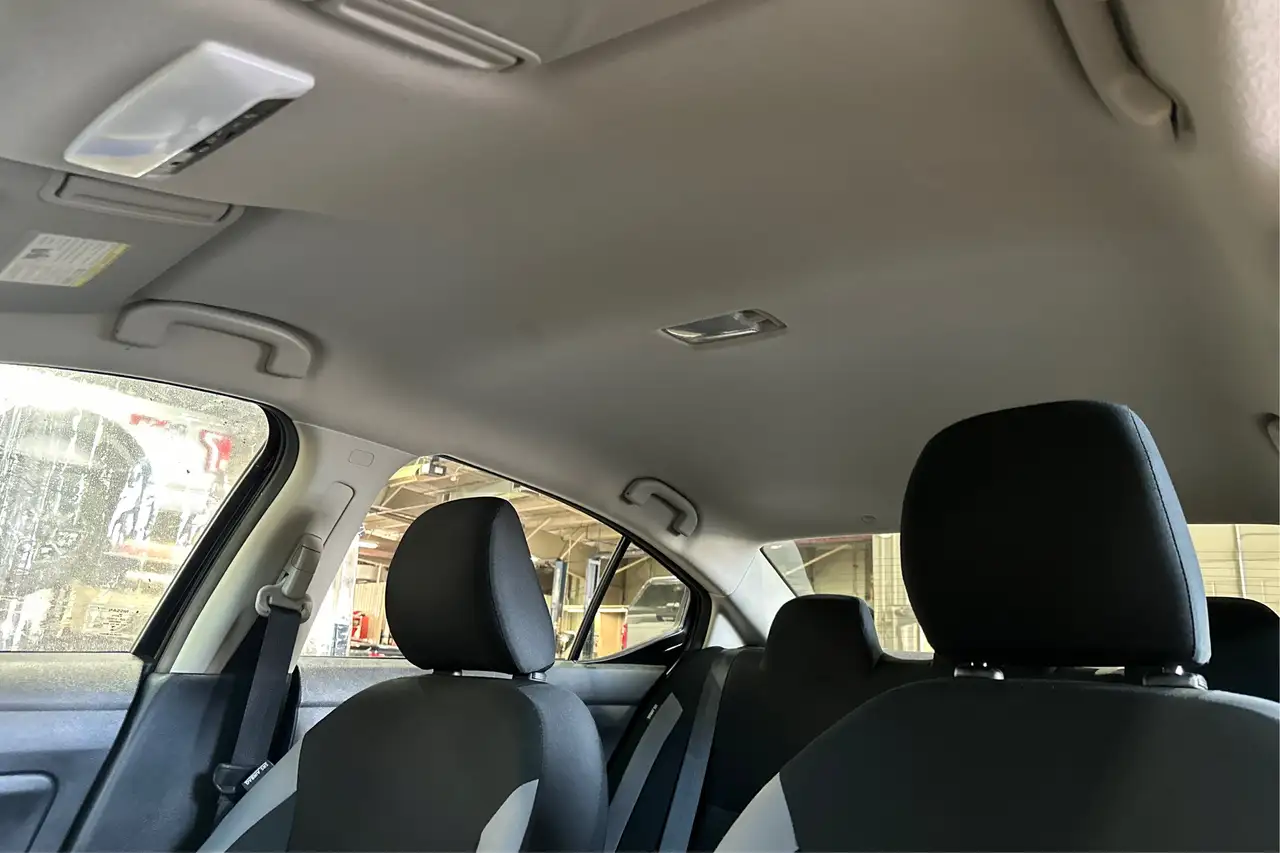 Nissan Versa photo Nissan Versa