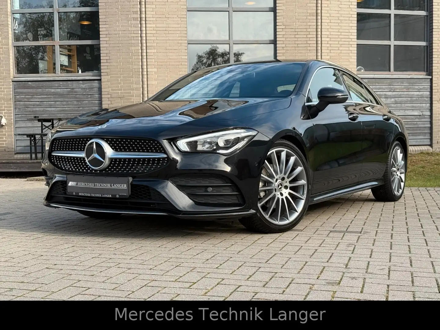 Mercedes-Benz CLA 200 AMG LINE/SERVICE NEU/GARANTIE Schwarz - 1
