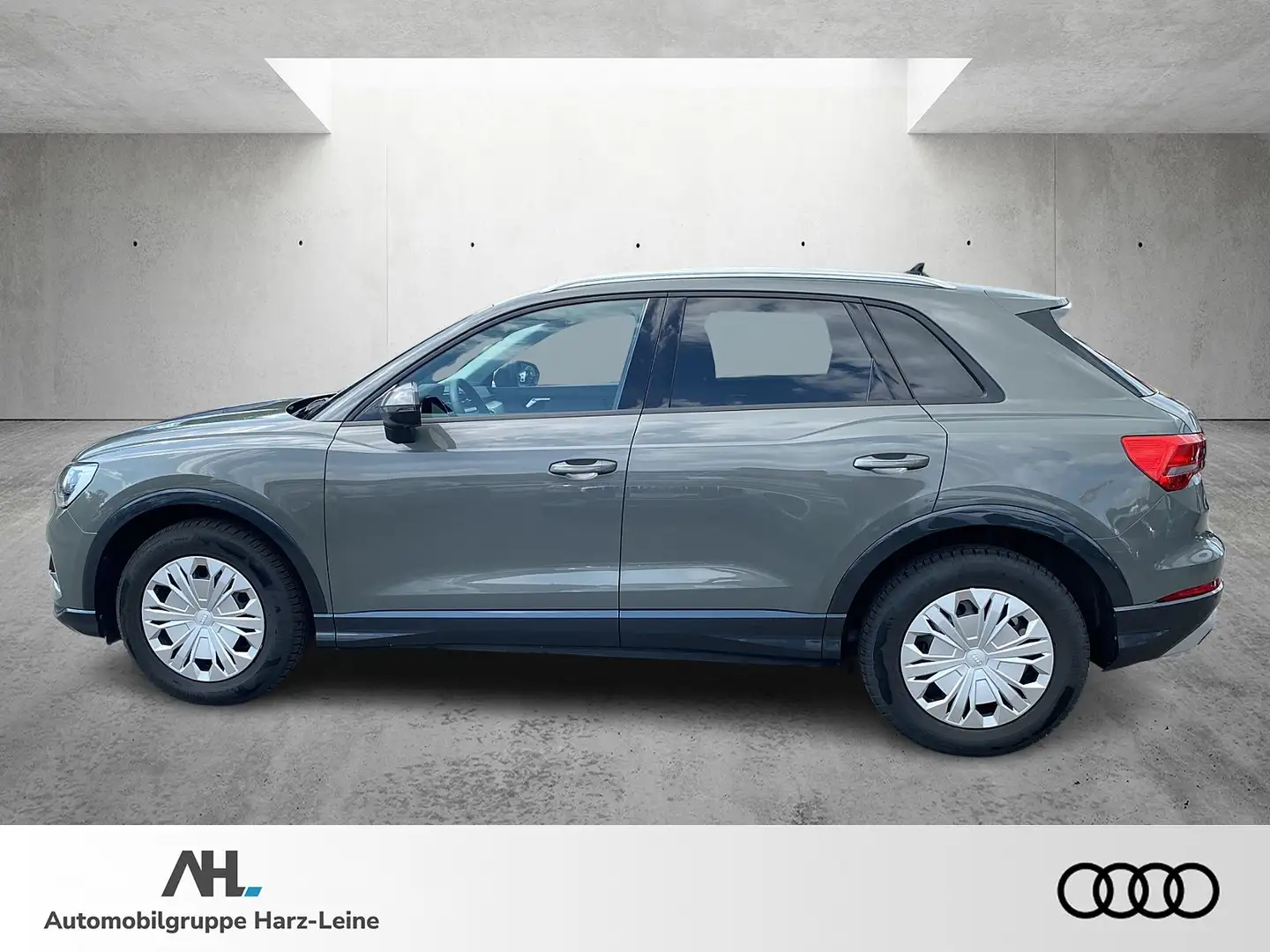 Audi Q3 35 TFSI advanced AHK Sportsitze vorn Navi Grijs - 2