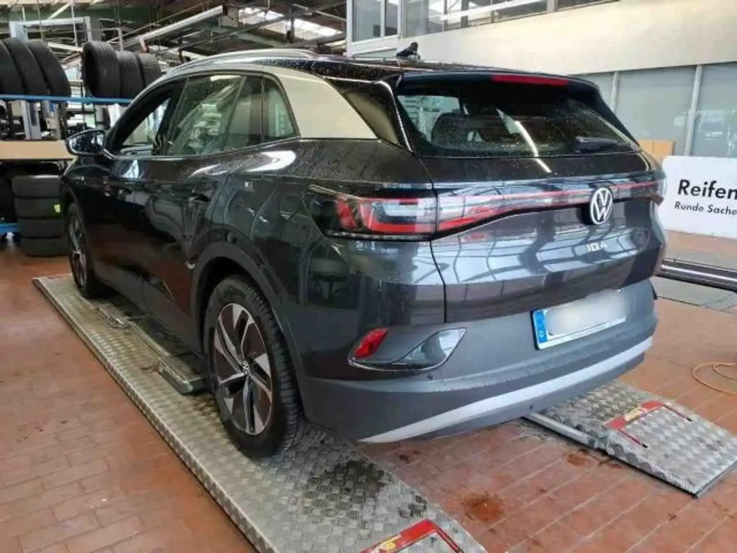 Volkswagen ID.4 Pro Performance 82kWh 19" AHK LED NAVI PDC Grau - 2
