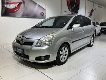 Corolla Verso 2.2 d-4d Sol 136cv N1 5p.ti Autocarro