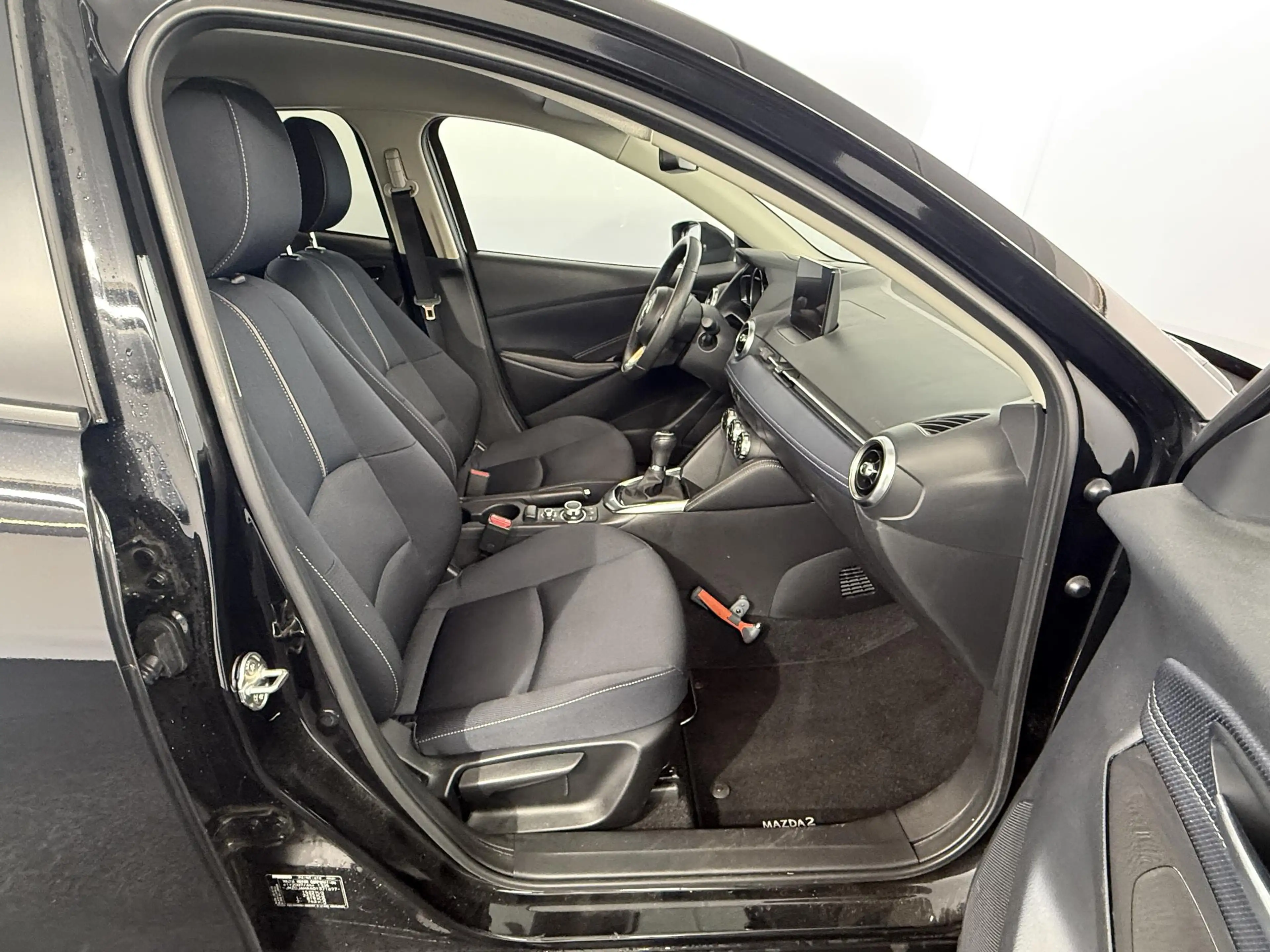 Mazda 2 1.5 Skyactiv-G Luxury / Driver Pack / Camera / Hea — photo 5