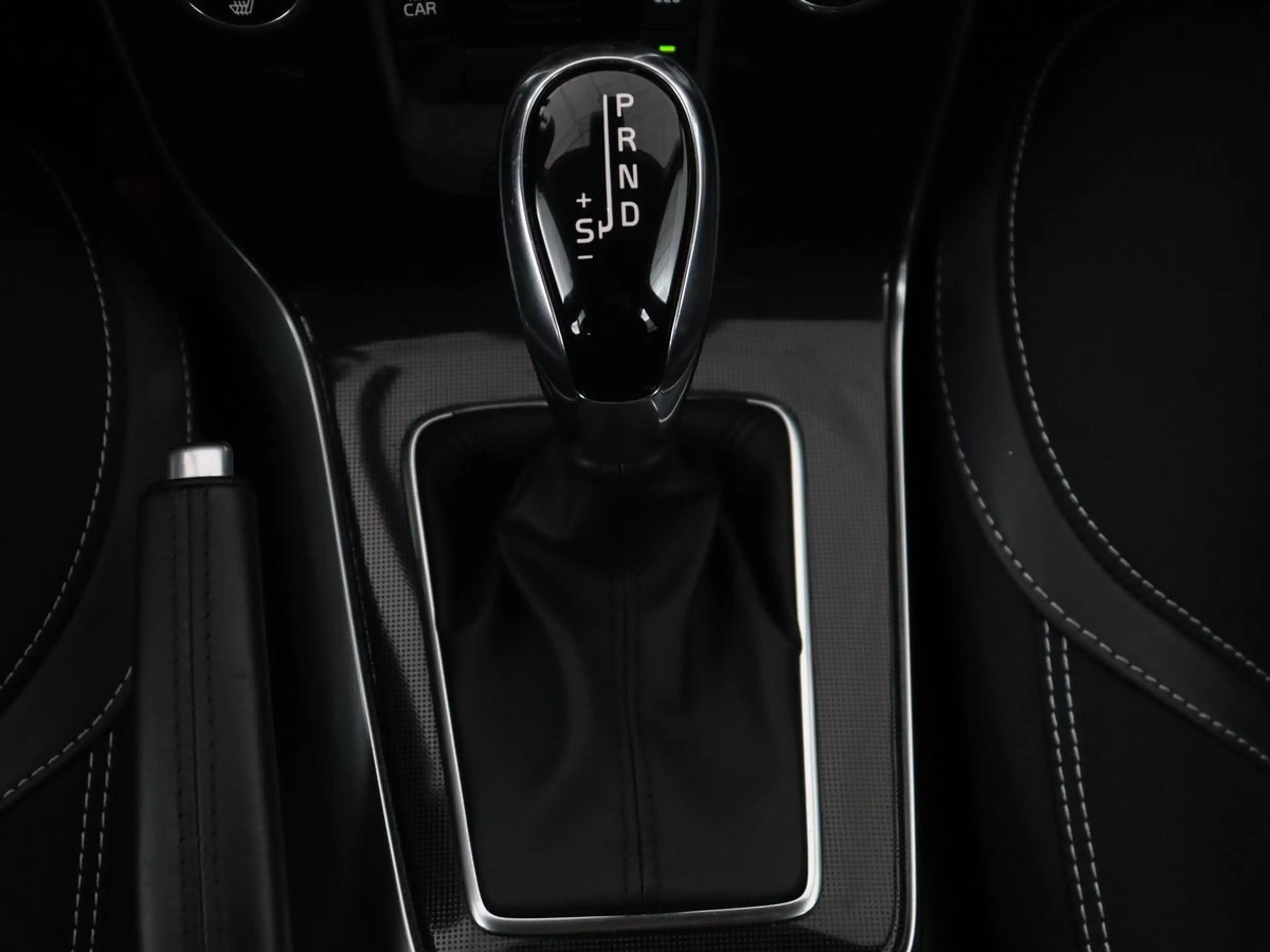 Volvo V40 1.5 T2 Polar+ | Automaat | Navigatie | Stoelverwar — photo 15