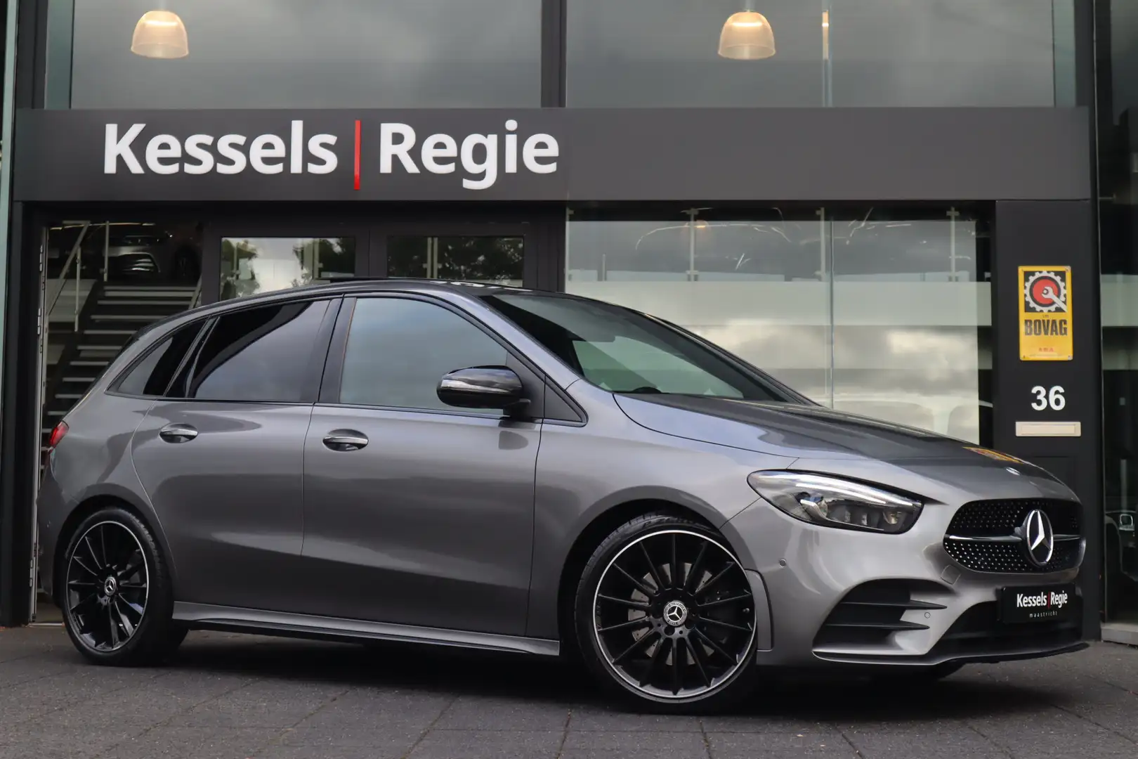 Mercedes-Benz B 220 AMG Night Pano Memory Ambient keyless Multibeam Gris - 2