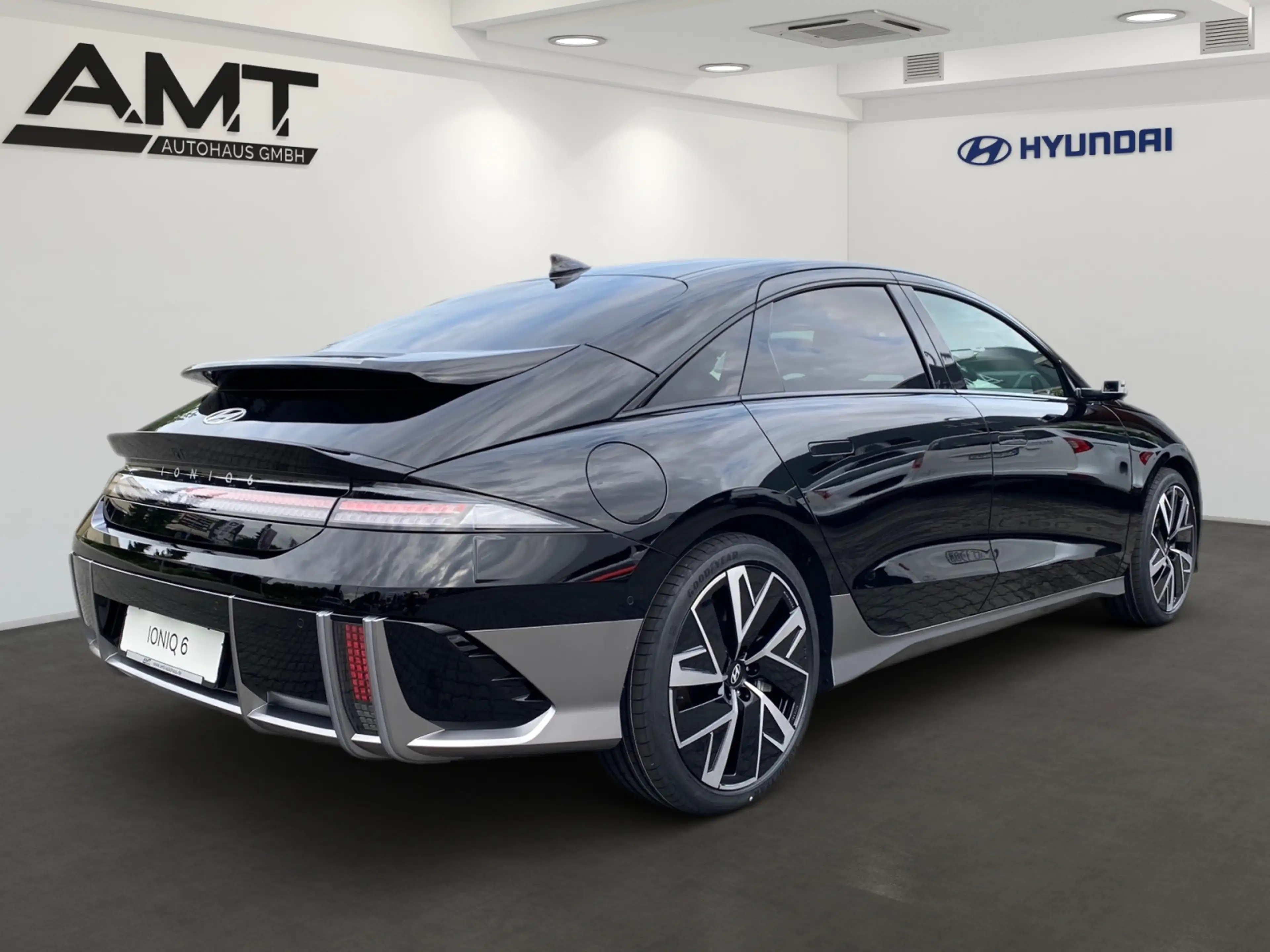 Hyundai IONIQ 6 IONIQ 6 Heck 77,4 kWh UNIQ+Glasdach+dig.Sp.+20" — photo 3