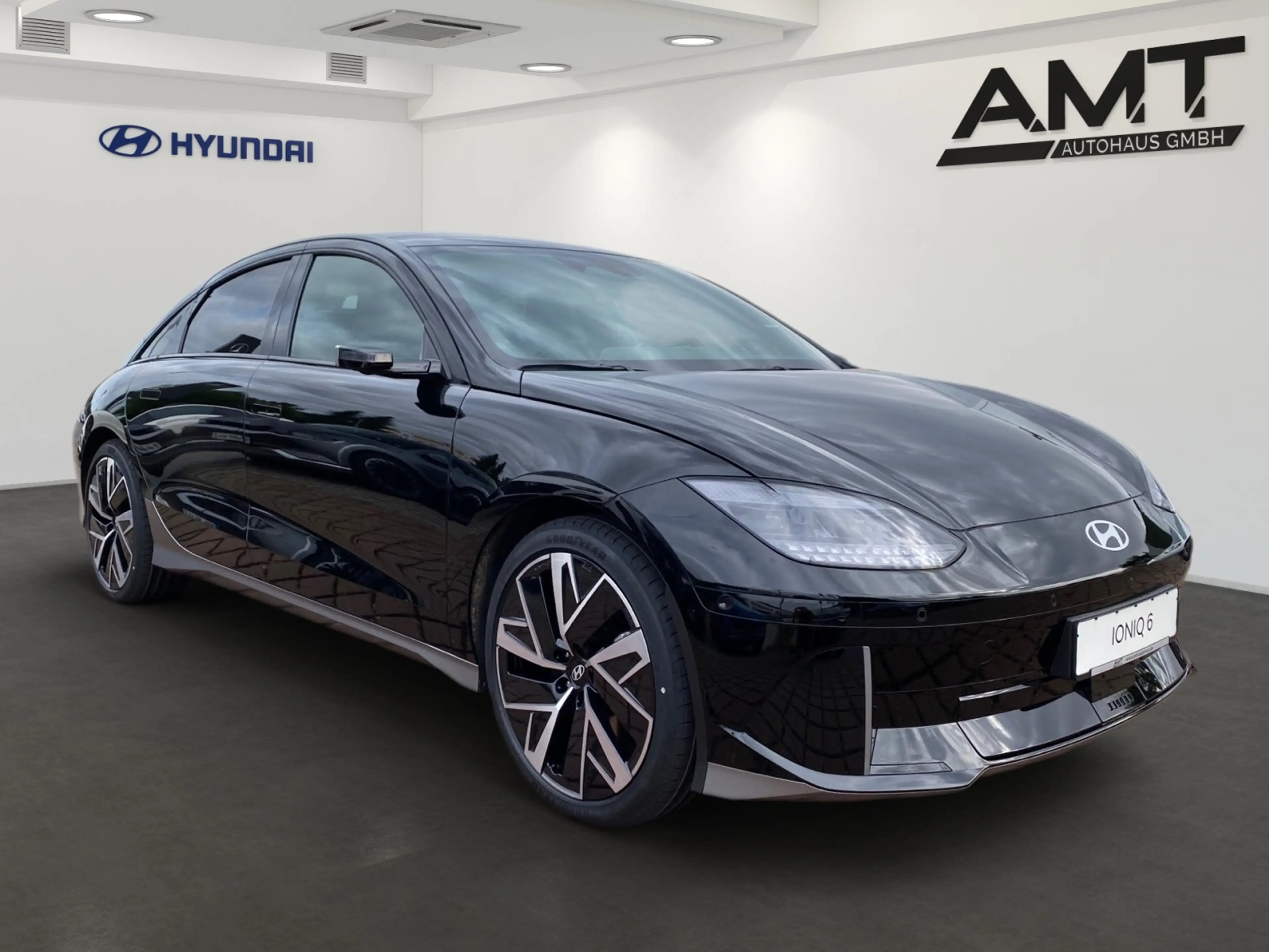 Hyundai IONIQ 6 IONIQ 6 Heck 77,4 kWh UNIQ+Glasdach+dig.Sp.+20" — photo 2