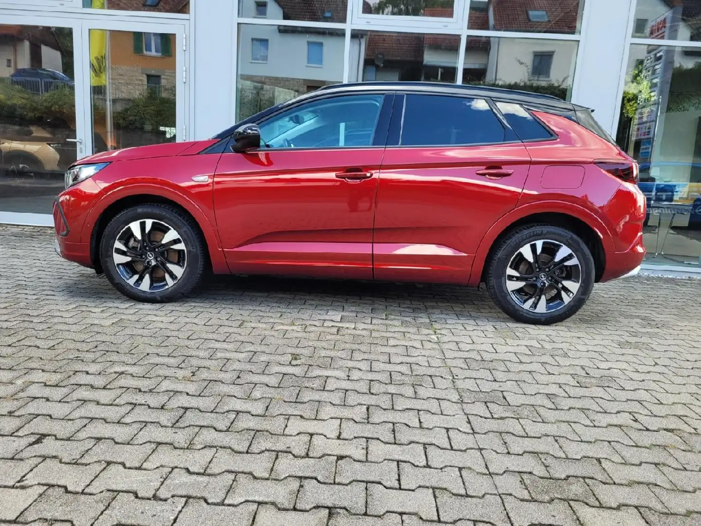 Opel Grandland Ultimate Plug-in-Hybrid Rouge - 1