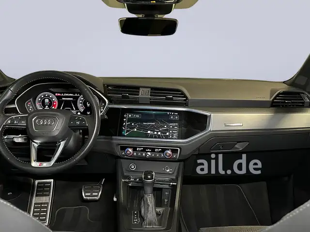 Audi Q3 view 2