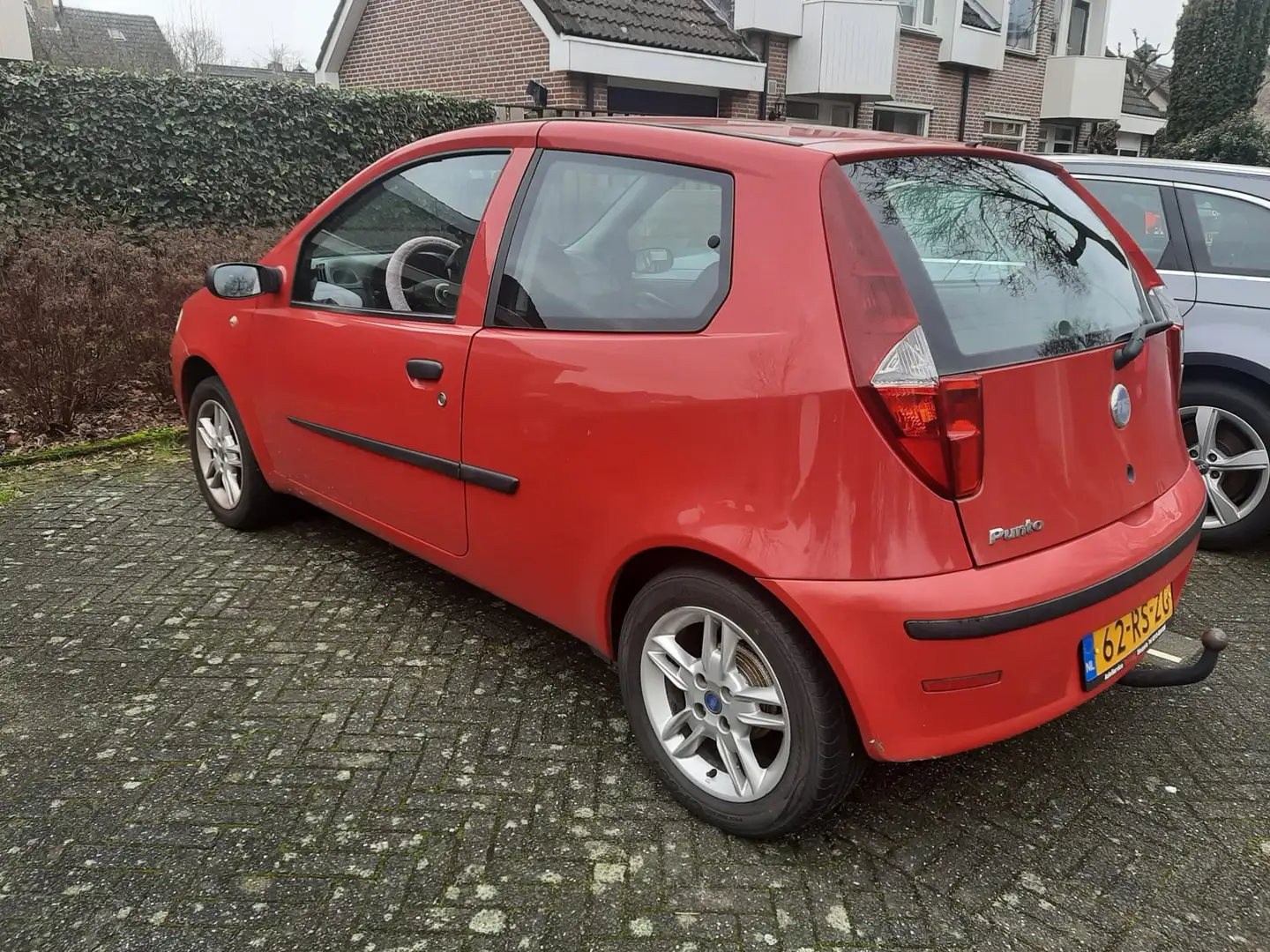Fiat Punto 1.2 Young Rouge - 1