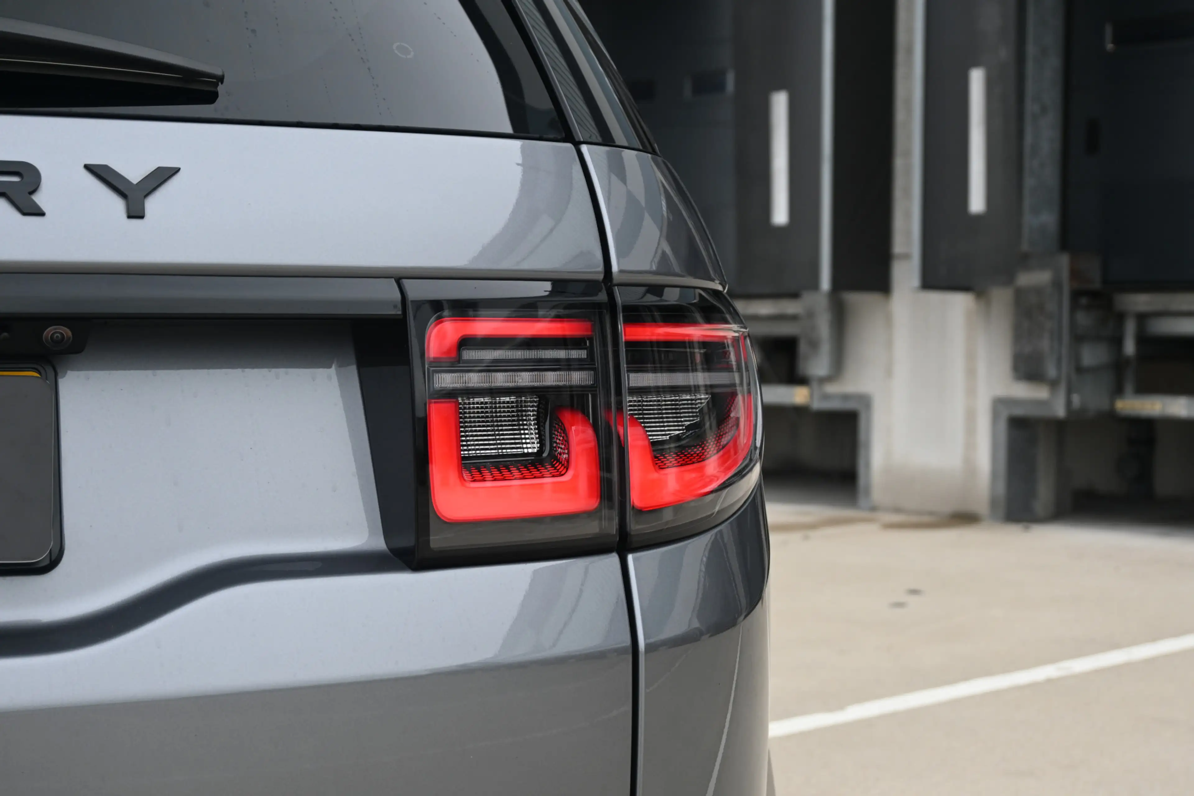 Land Rover Discovery Sport 1.5 P270e PHEV Dynamic SE — photo 15