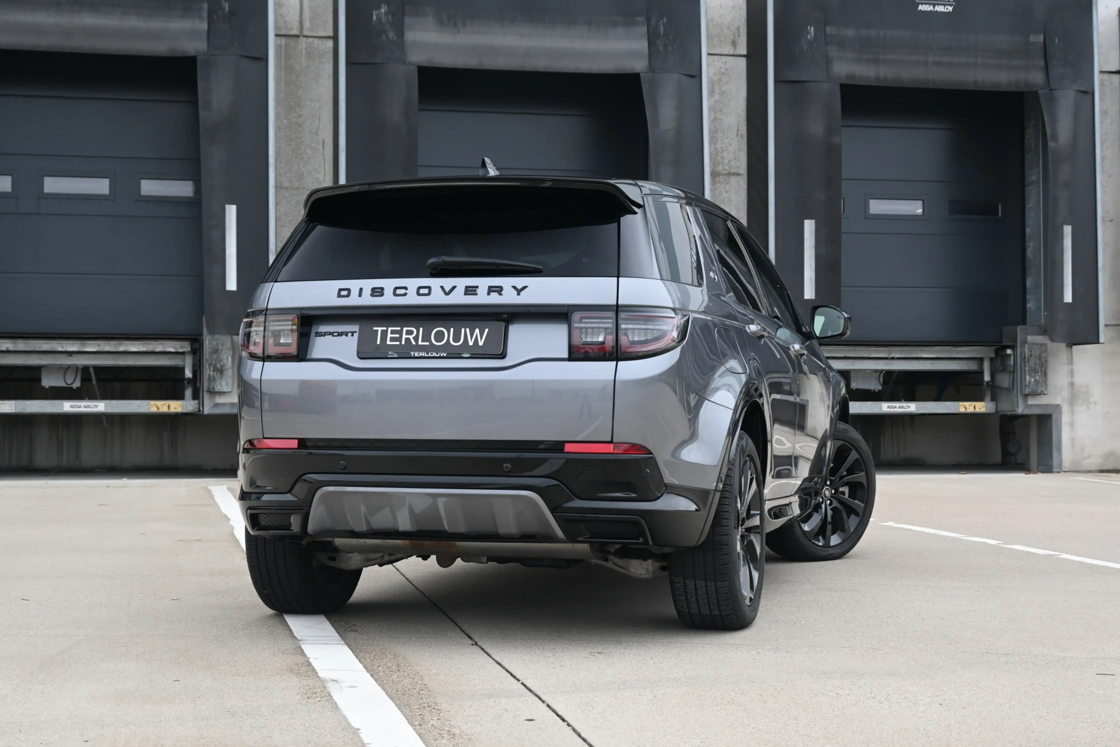 Land Rover Discovery Sport 1.5 P270e PHEV Dynamic SE — photo 3