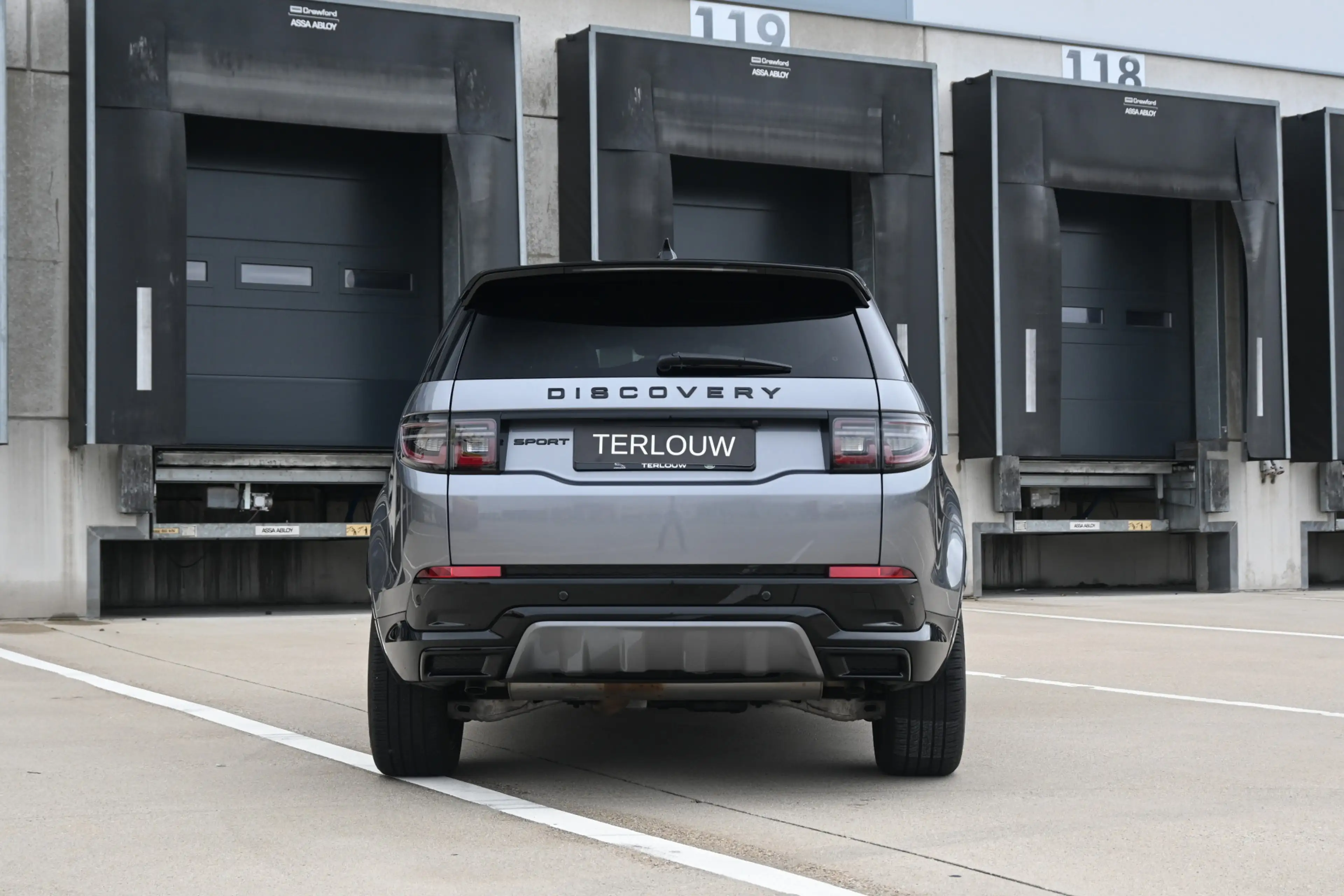 Land Rover Discovery Sport 1.5 P270e PHEV Dynamic SE — photo 8