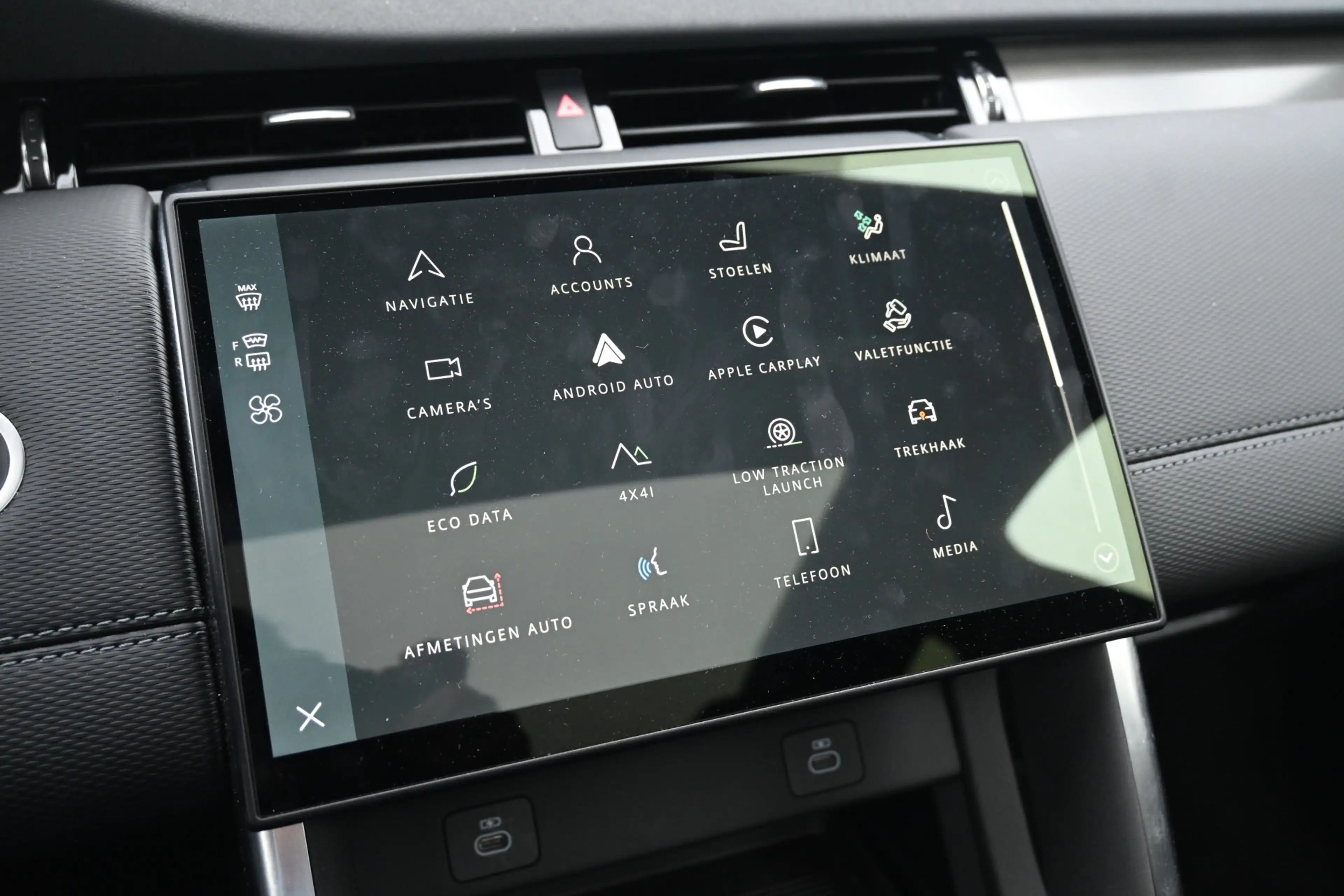 Land Rover Discovery Sport 1.5 P270e PHEV Dynamic SE — photo 26