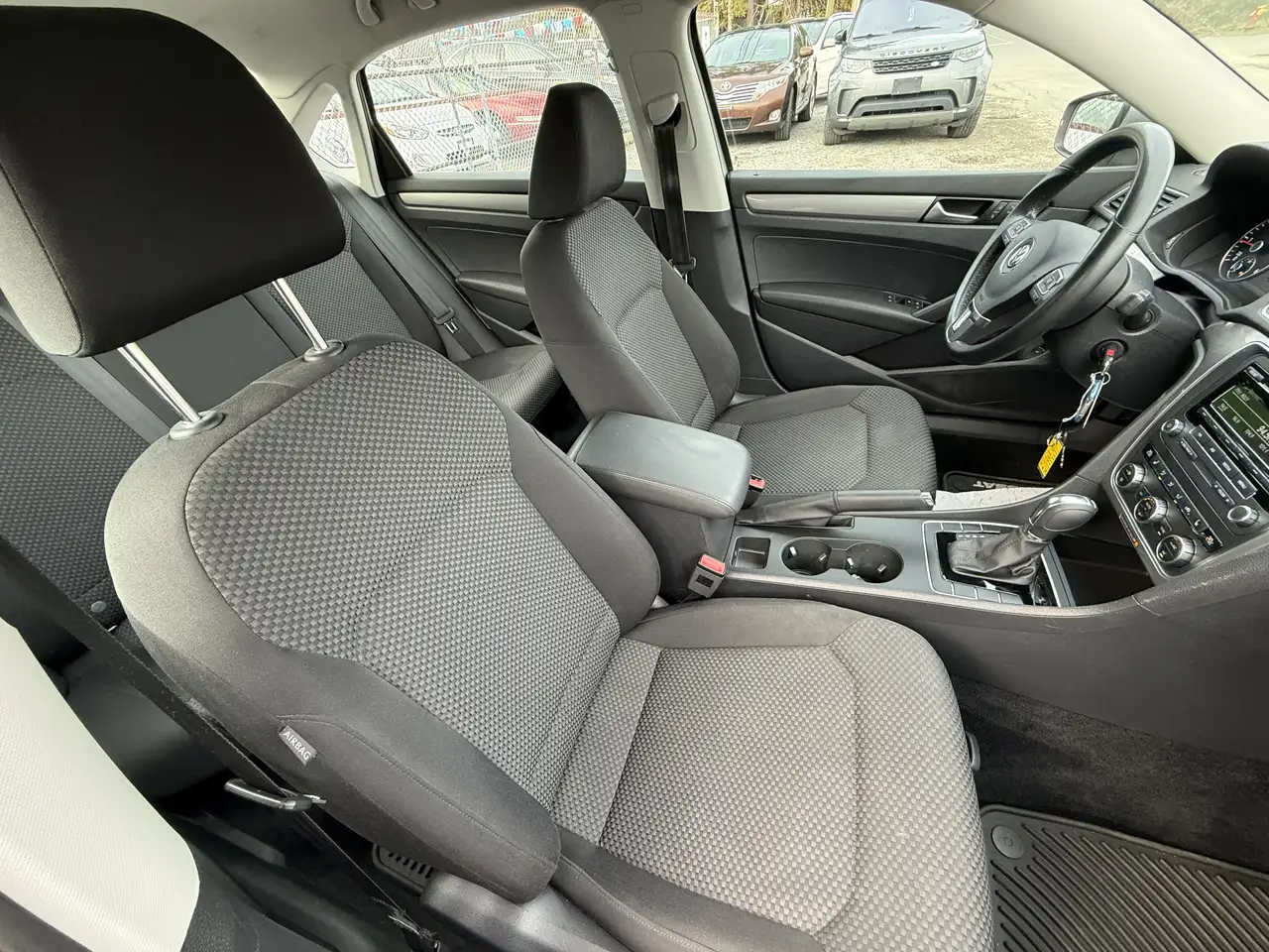 Volkswagen Passat снимка Volkswagen Passat