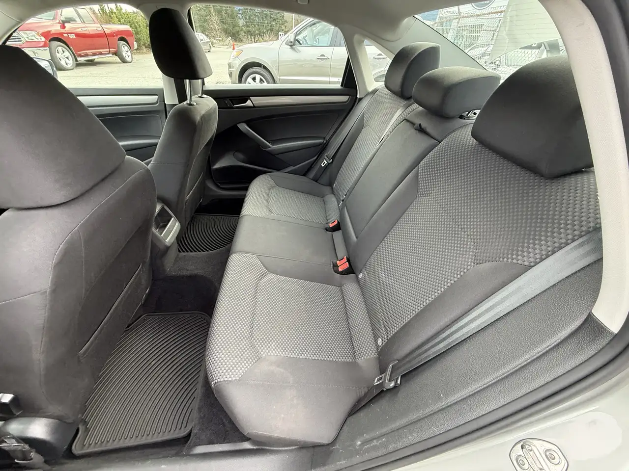 Volkswagen Passat снимка Volkswagen Passat