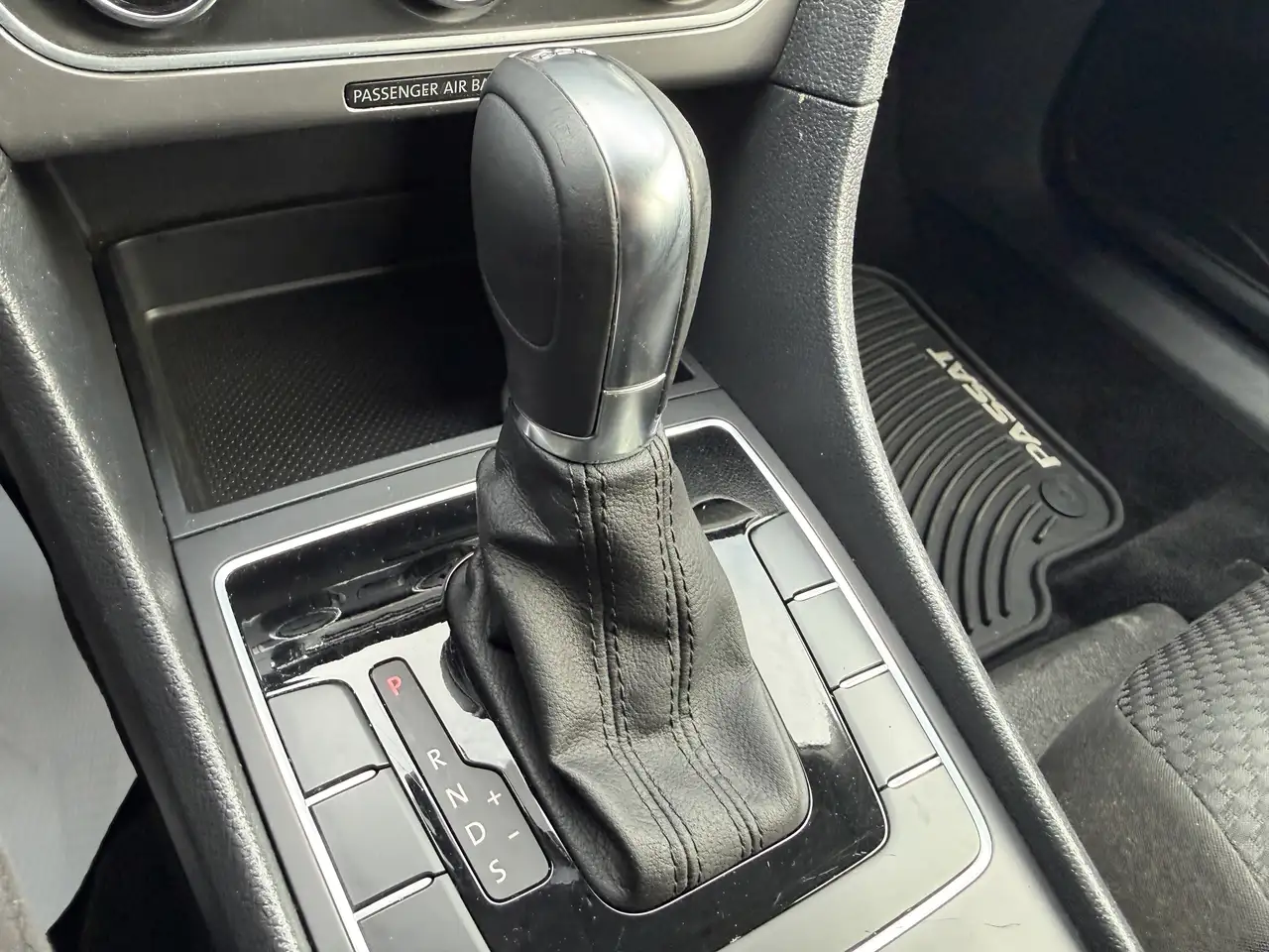 Volkswagen Passat снимка Volkswagen Passat
