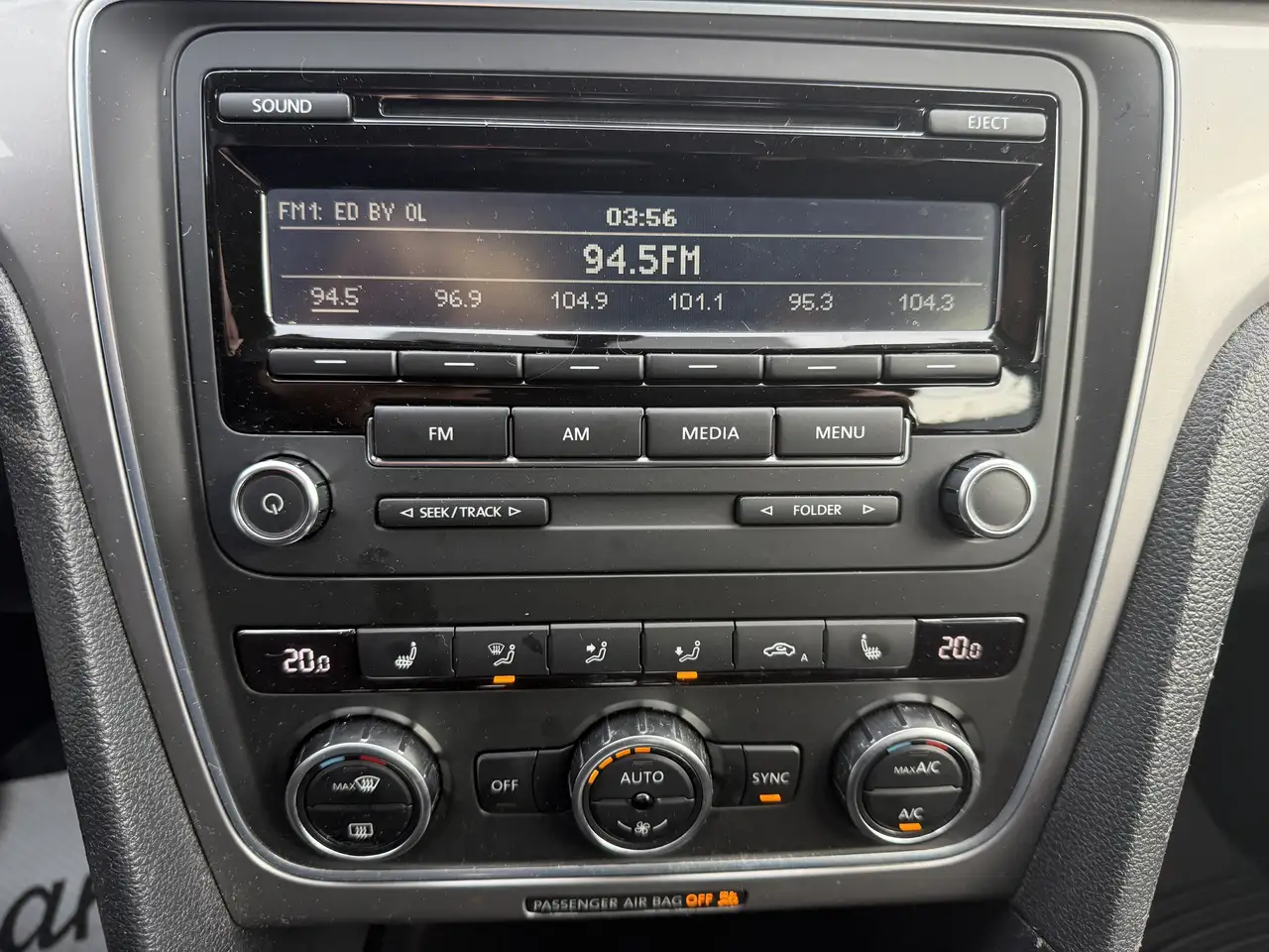 Volkswagen Passat снимка Volkswagen Passat