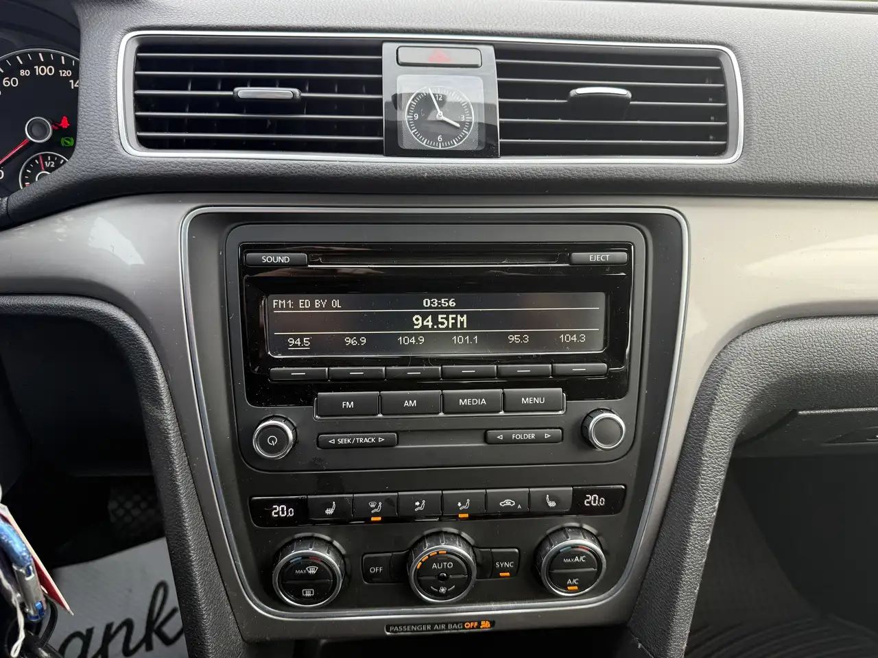 Volkswagen Passat снимка Volkswagen Passat