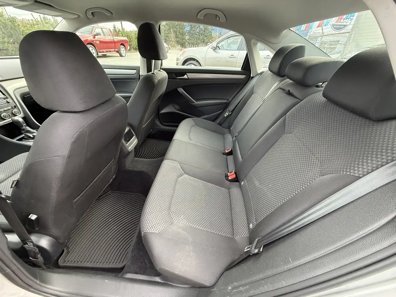 Volkswagen Passat снимка Volkswagen Passat