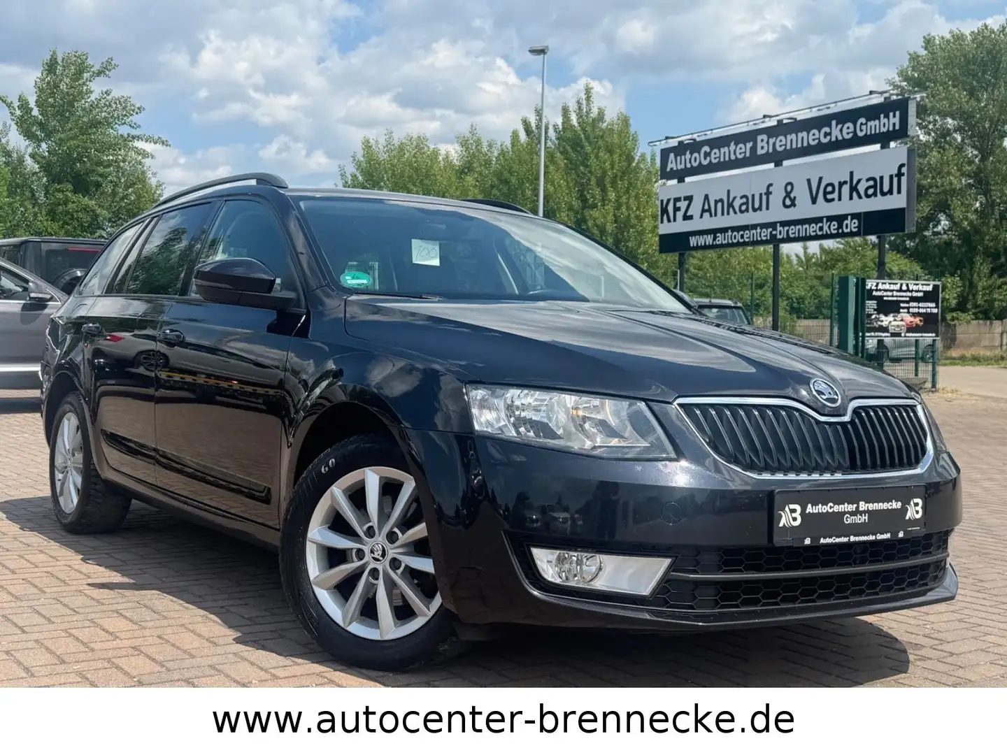 Skoda Octavia Combi Style*Automatik*AHK*Navi* Schwarz - 1