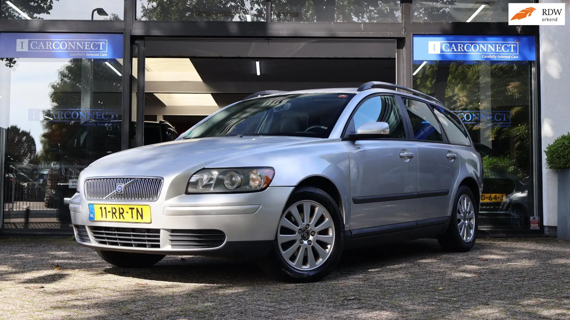 Volvo V50 1.8 Kinetic|Airco|Trekhaak|Nw.APK Grijs - 1