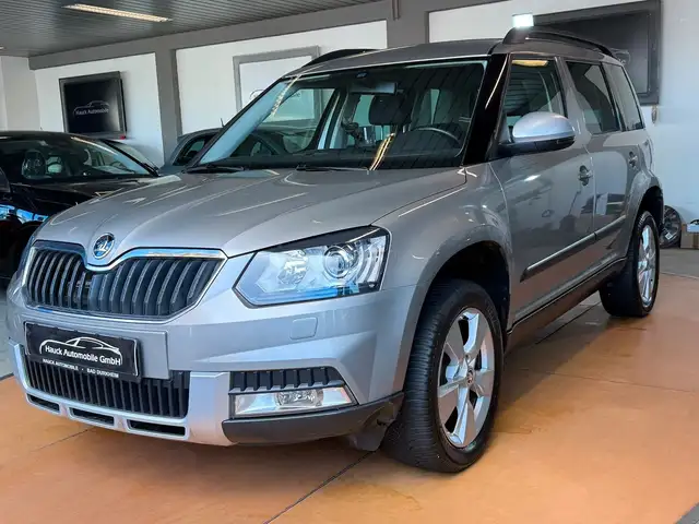 Skoda Yeti Elegance Outdoor 4x4 1. Hand / Navi / R-Kam