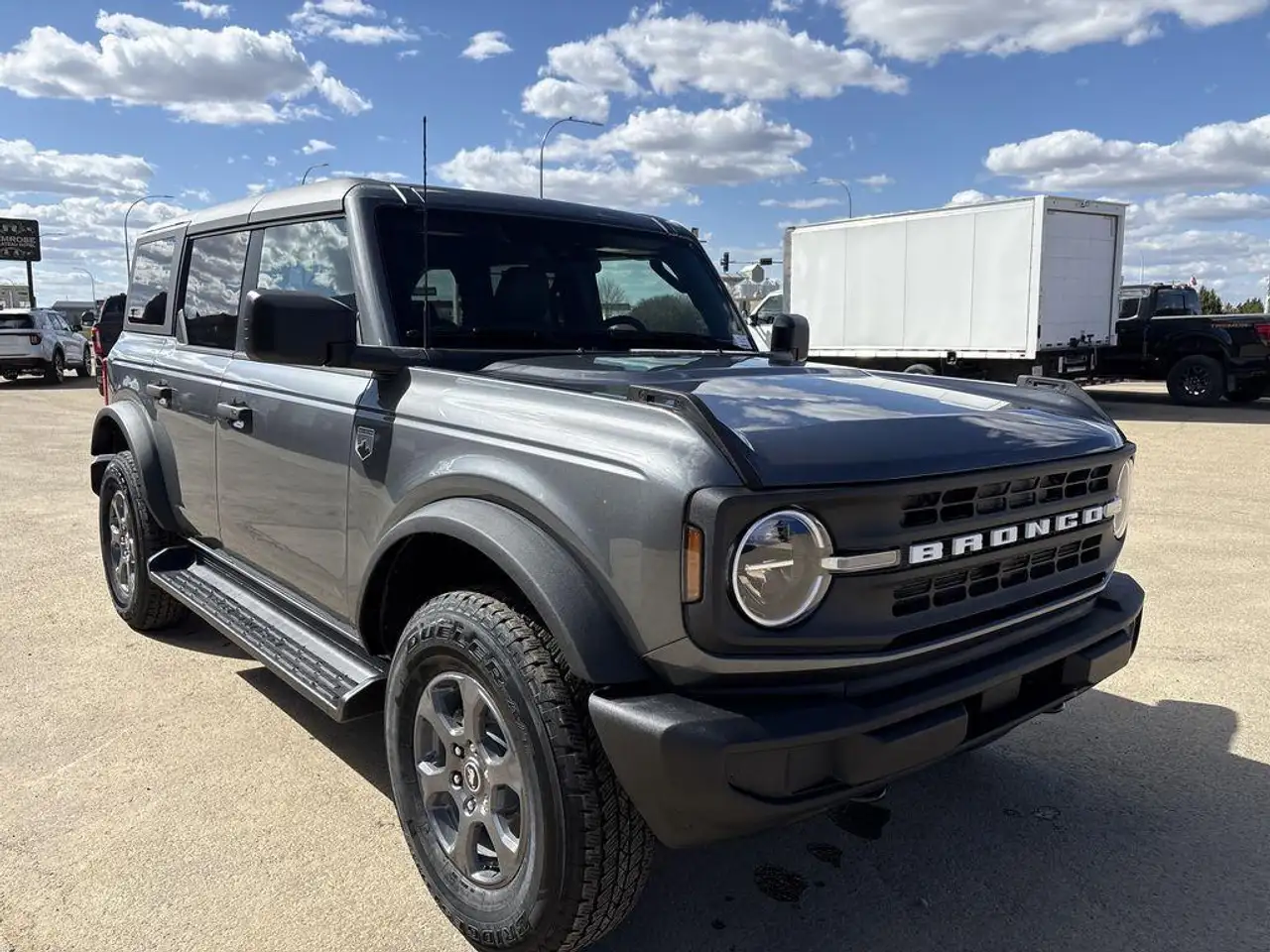Ford Bronco снимка Ford Bronco