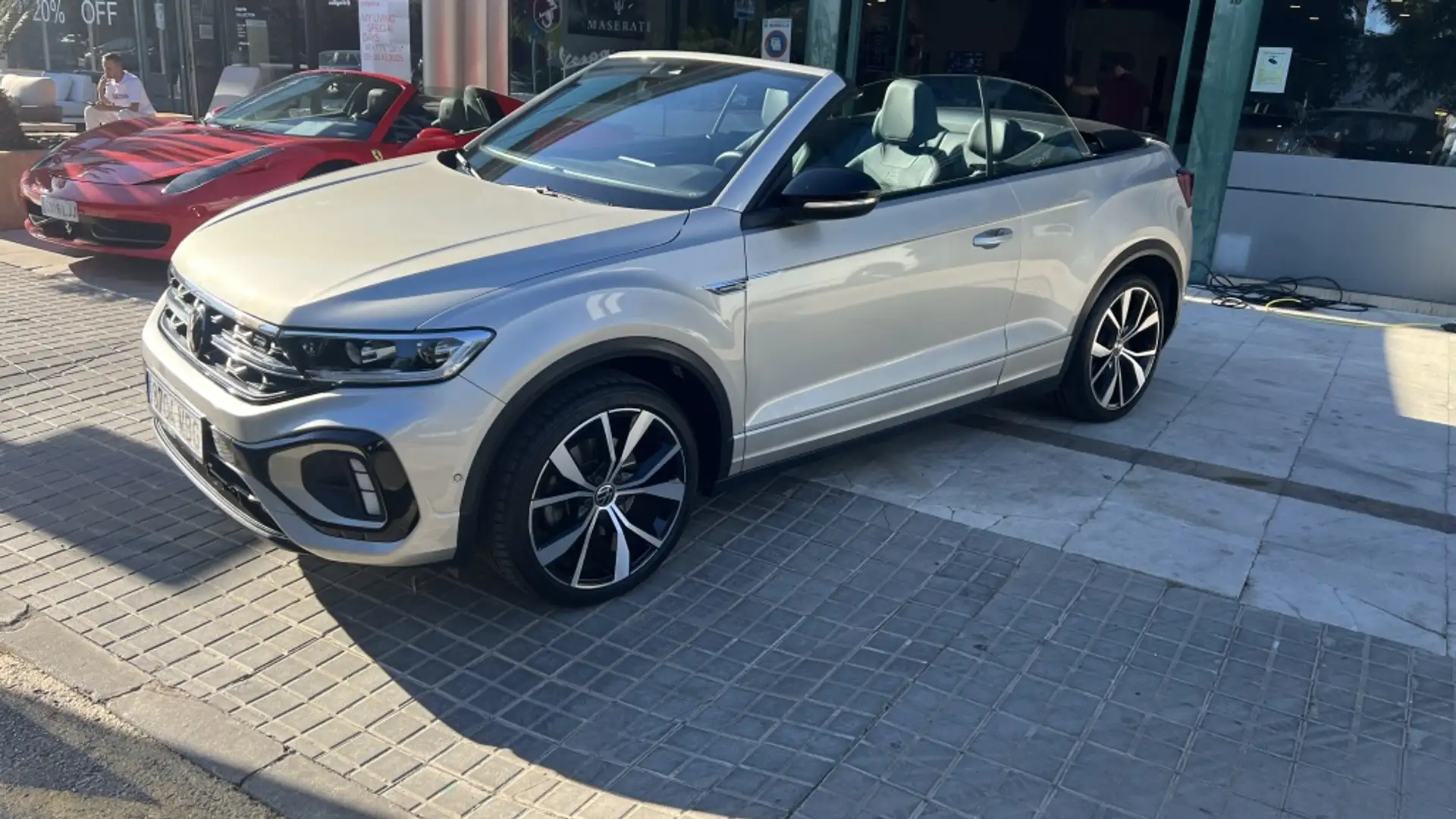 Volkswagen T-Roc Cabrio 1.5 TSI R-Line DSG7 Braun - 1