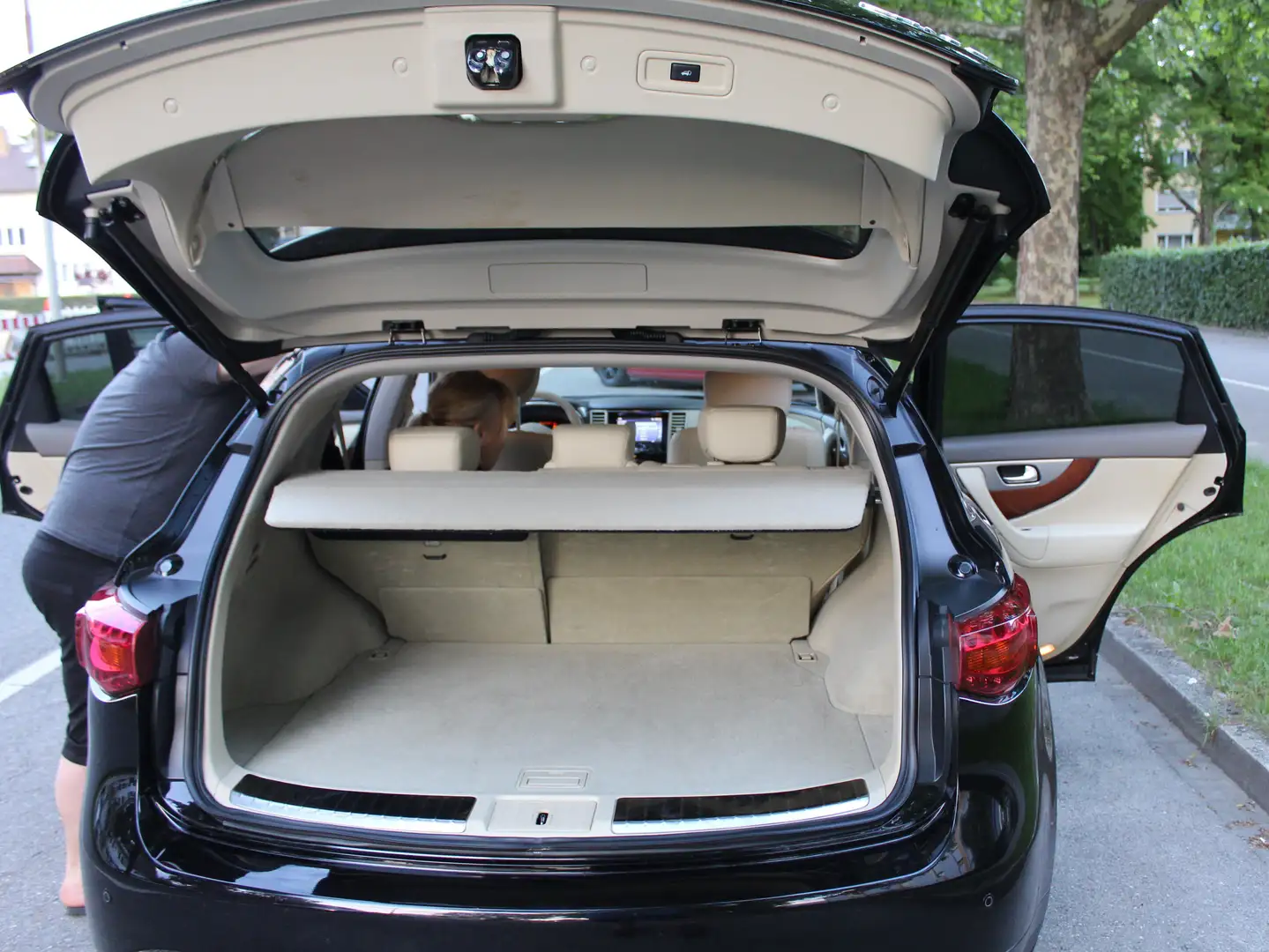 Infiniti QX70 QX70+3.0d+AWD+Aut.+S+Premium - 2