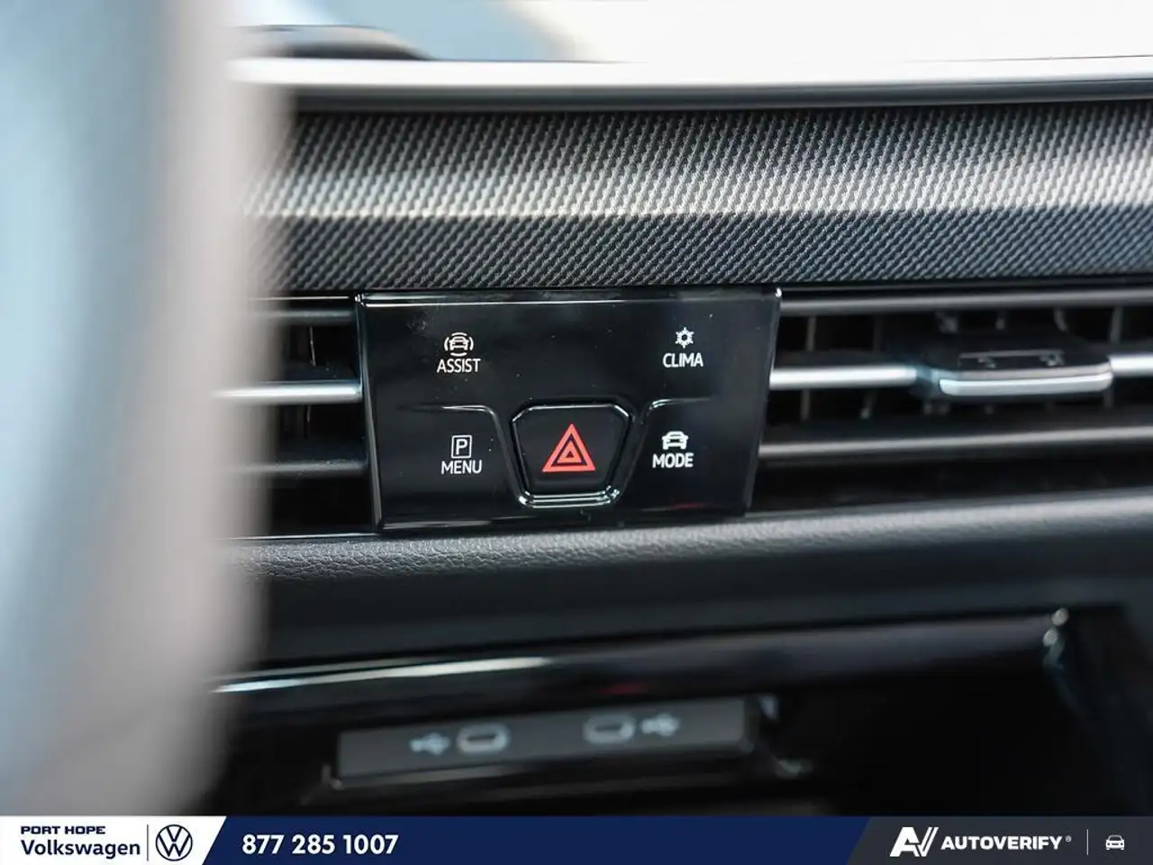 Volkswagen Golf R снимка Volkswagen Golf R