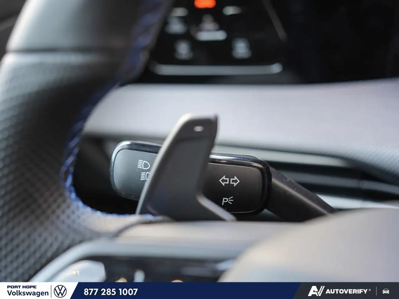 Volkswagen Golf R снимка Volkswagen Golf R