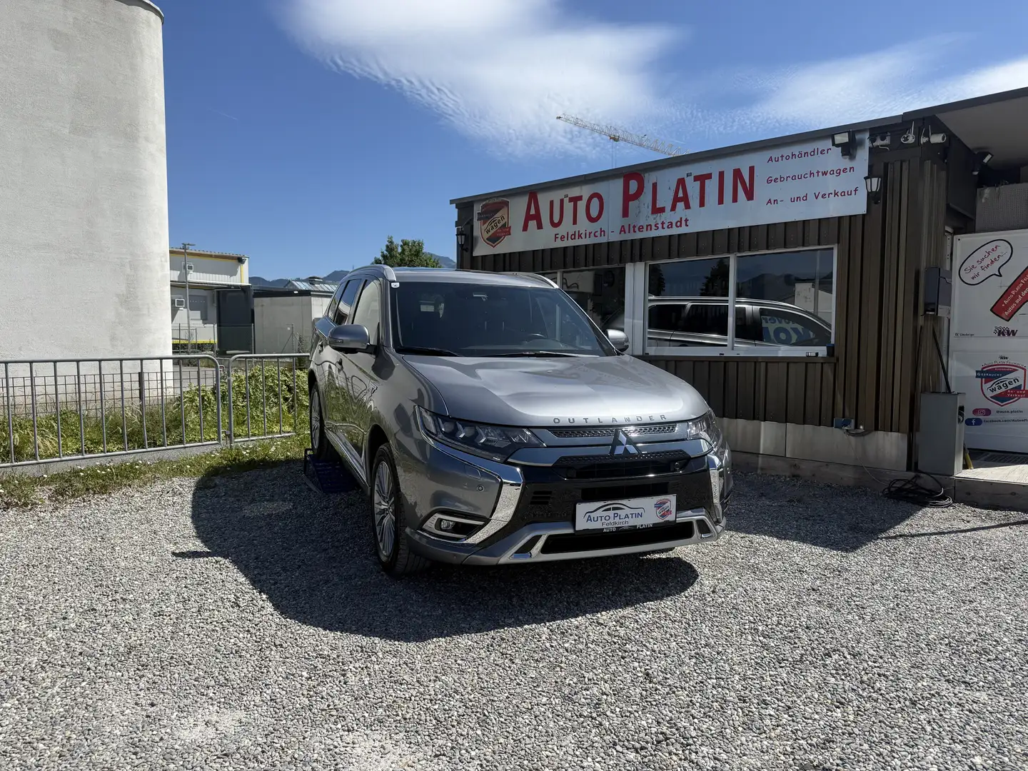 Mitsubishi Outlander 2,4 PHEV Diamond 220V - 2