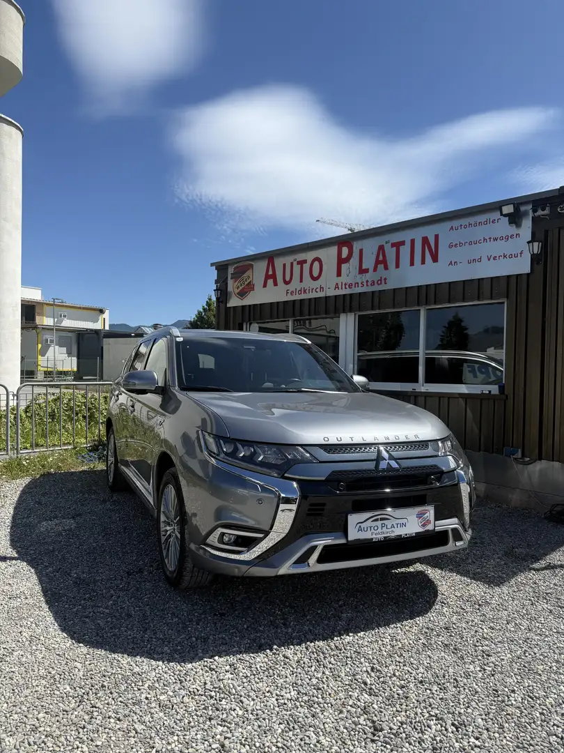 Mitsubishi Outlander 2,4 PHEV Diamond 220V - 1