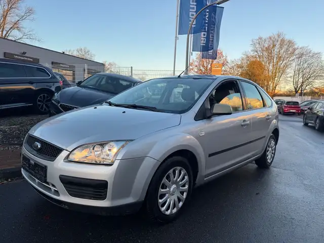 Ford Focus 3.HAND/1,6/FUN/AUTOMATIK/KLIMA/TÜV-SERV.-NEU!!!!