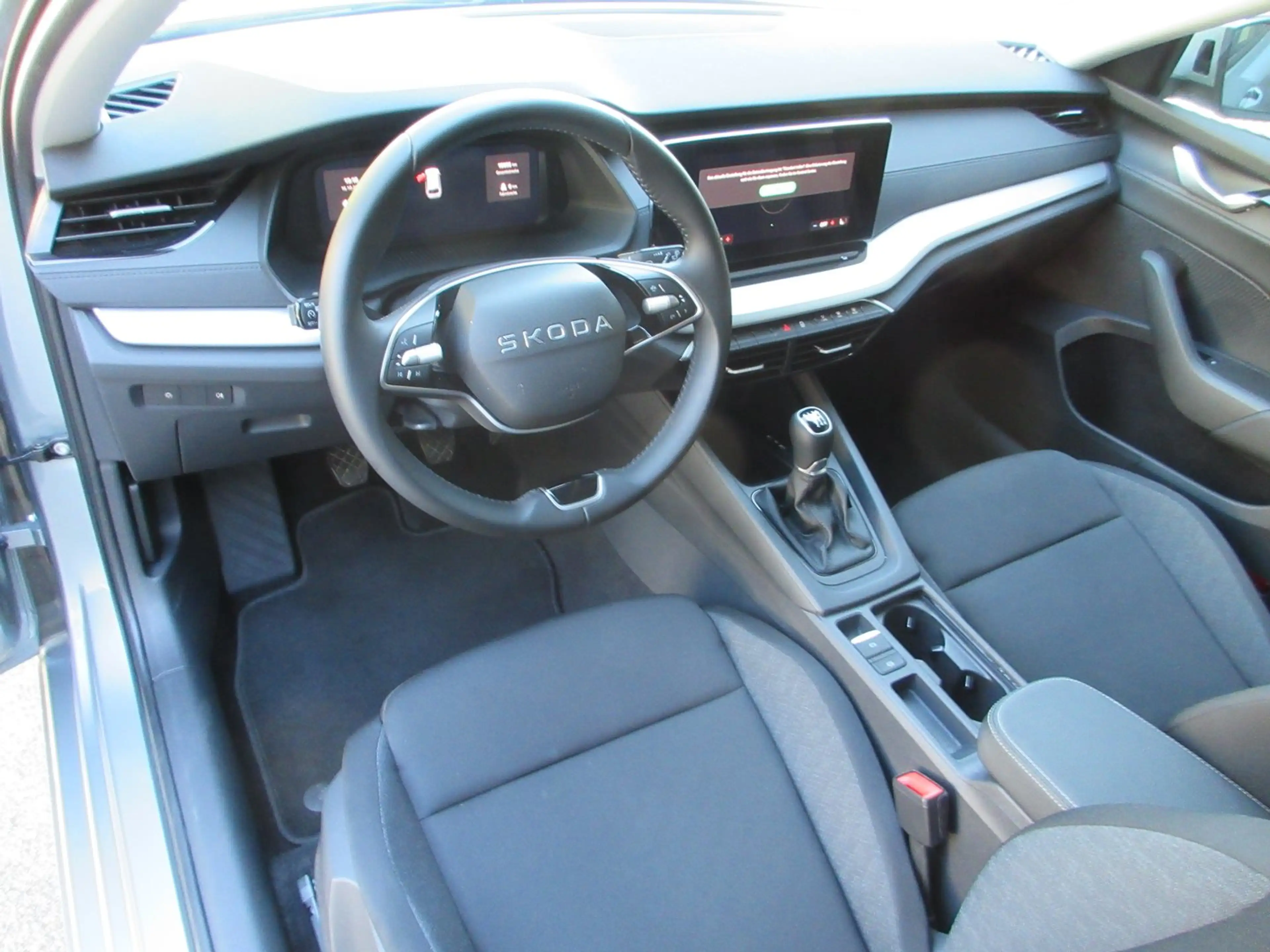 Skoda Octavia Essence TSI — photo 12
