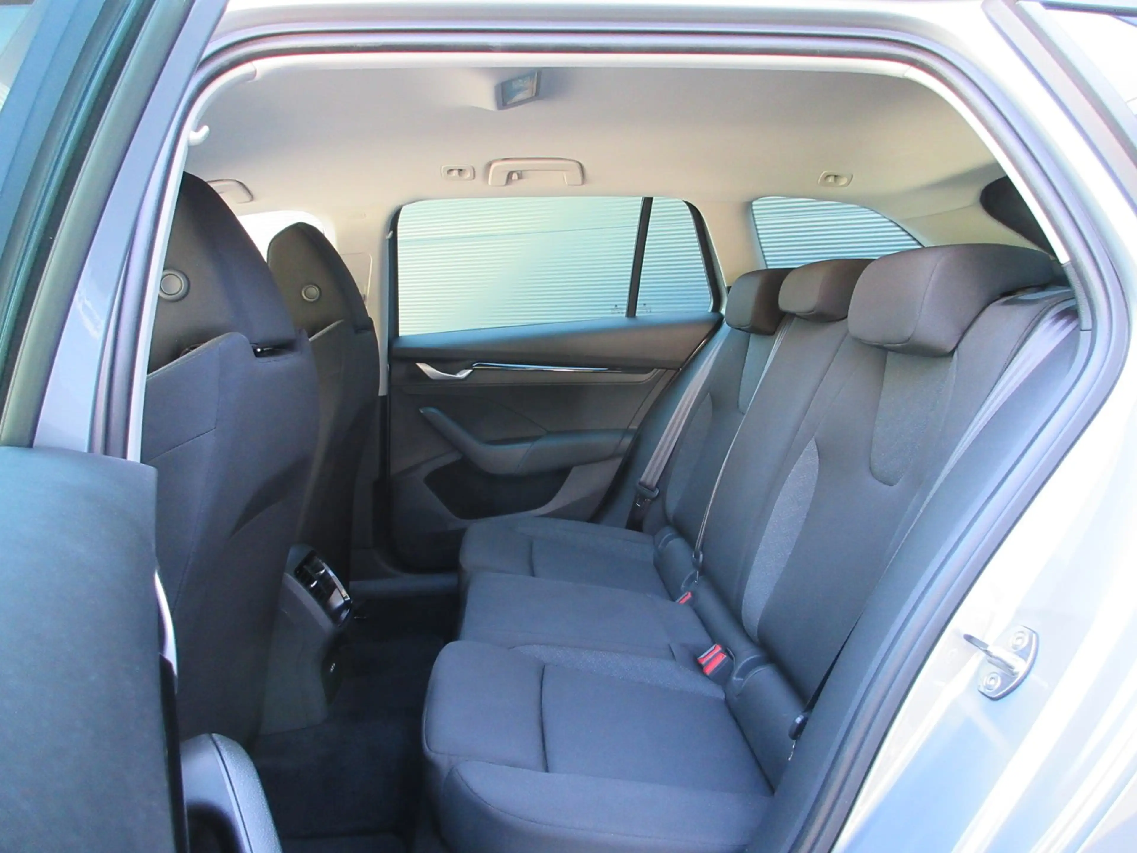 Skoda Octavia Essence TSI — photo 14