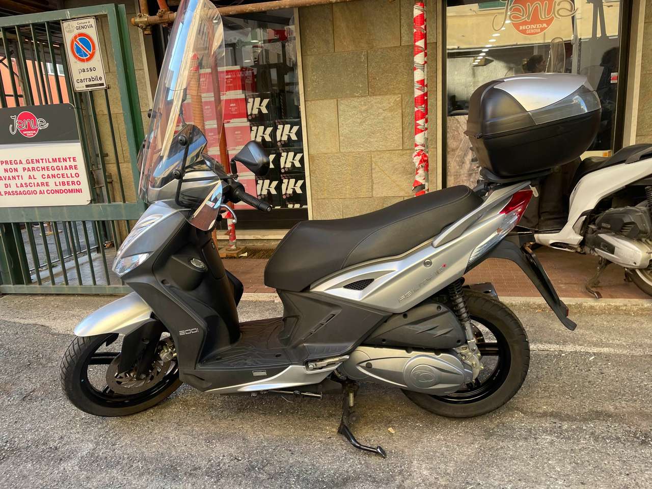 Kymco Agility 200 R16+