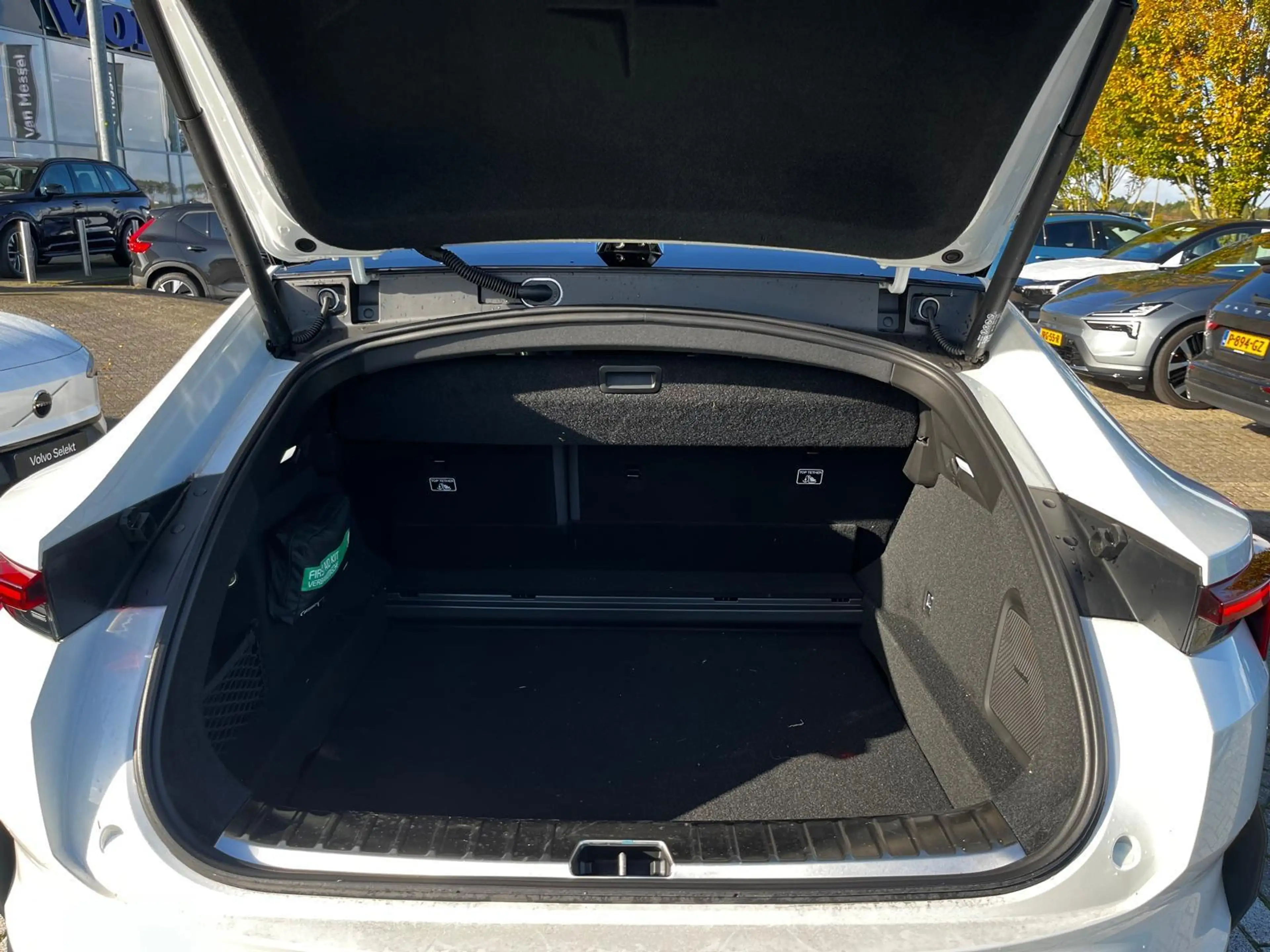 Polestar 4 Long Range Single motor Prime 100 kWh | Harman & K — photo 8