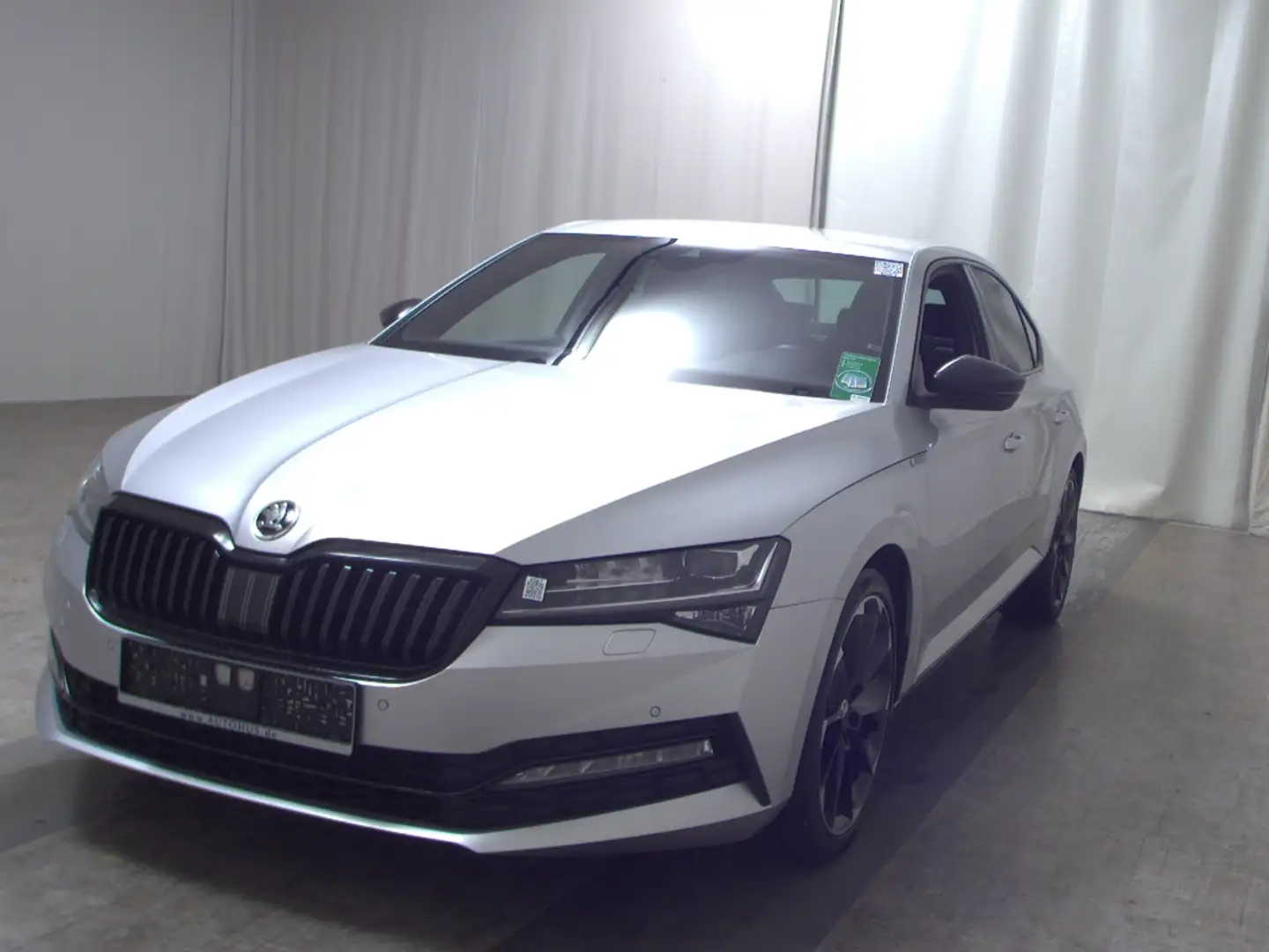 Skoda Superb 1.5 TSI ACT SportLine Sportline Navi PDC Silber - 2